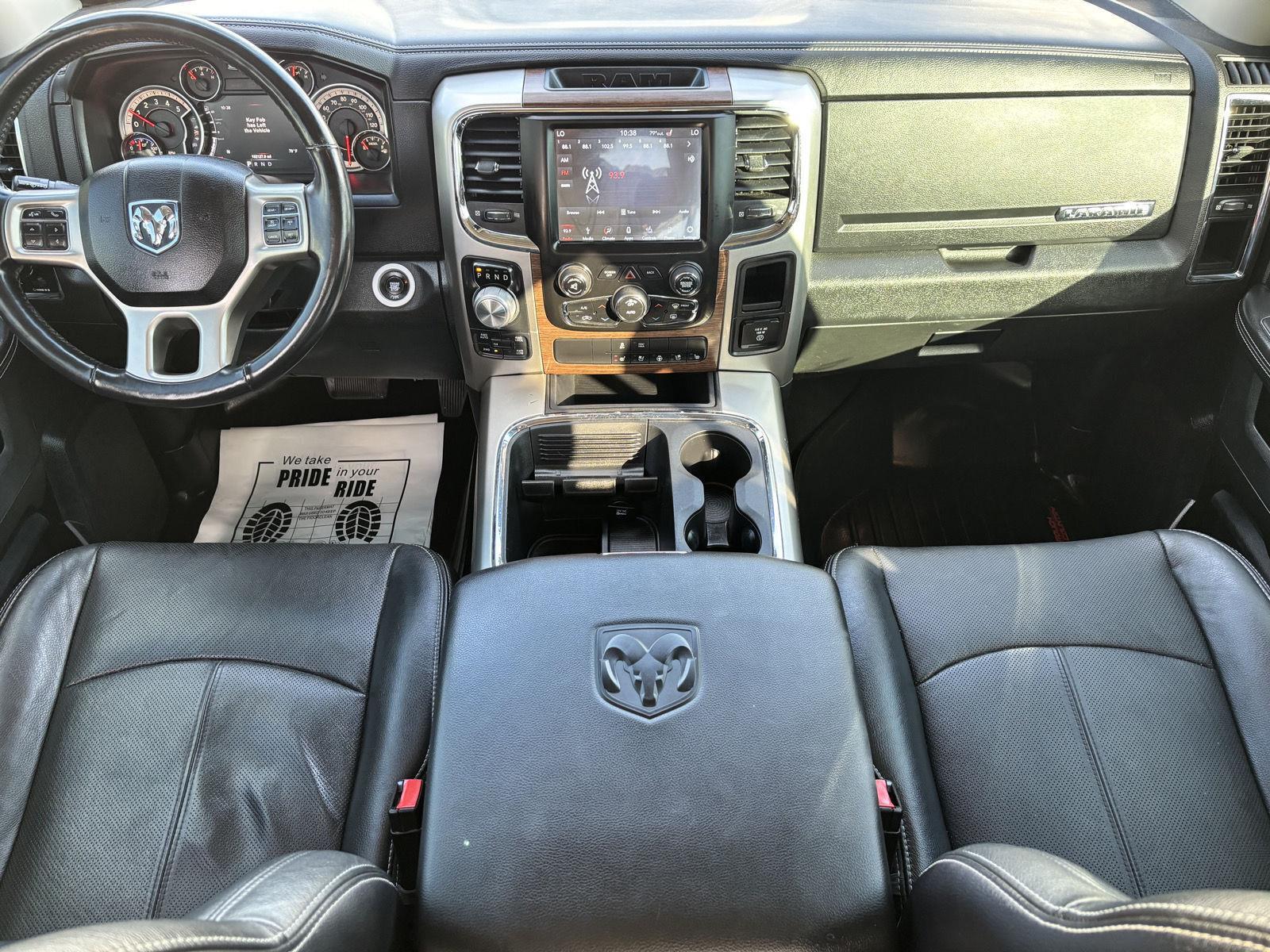 Vehicle photo 23