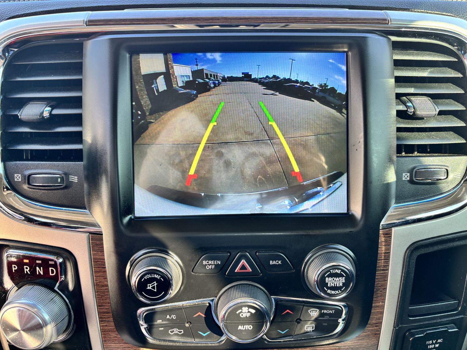Vehicle photo 35