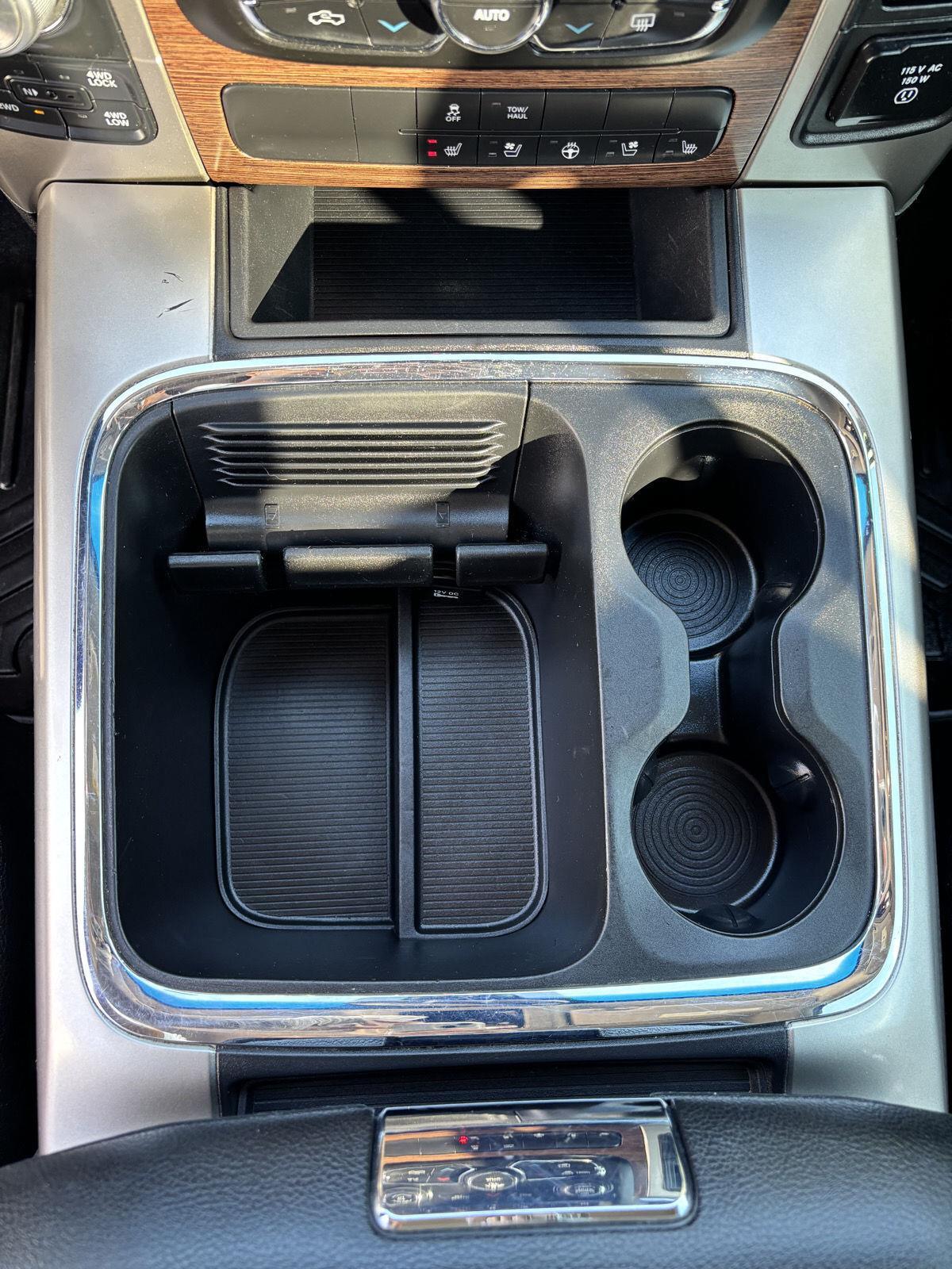 Vehicle photo 38