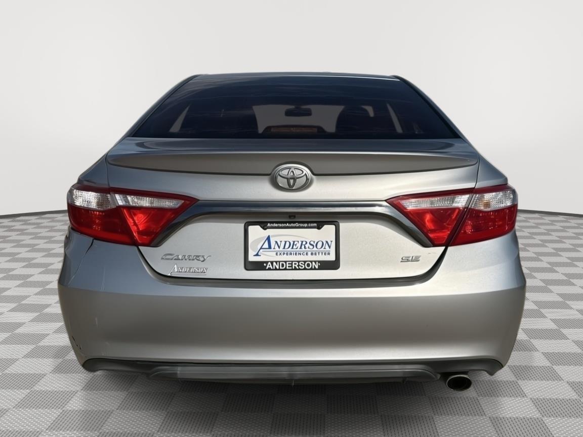Vehicle photo 9