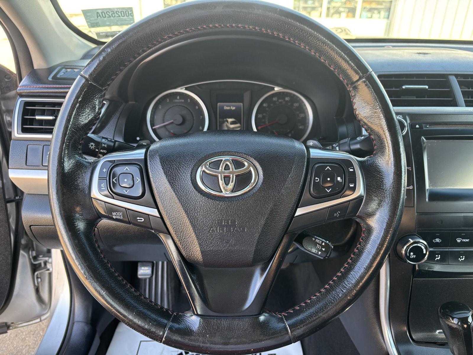 Vehicle photo 13