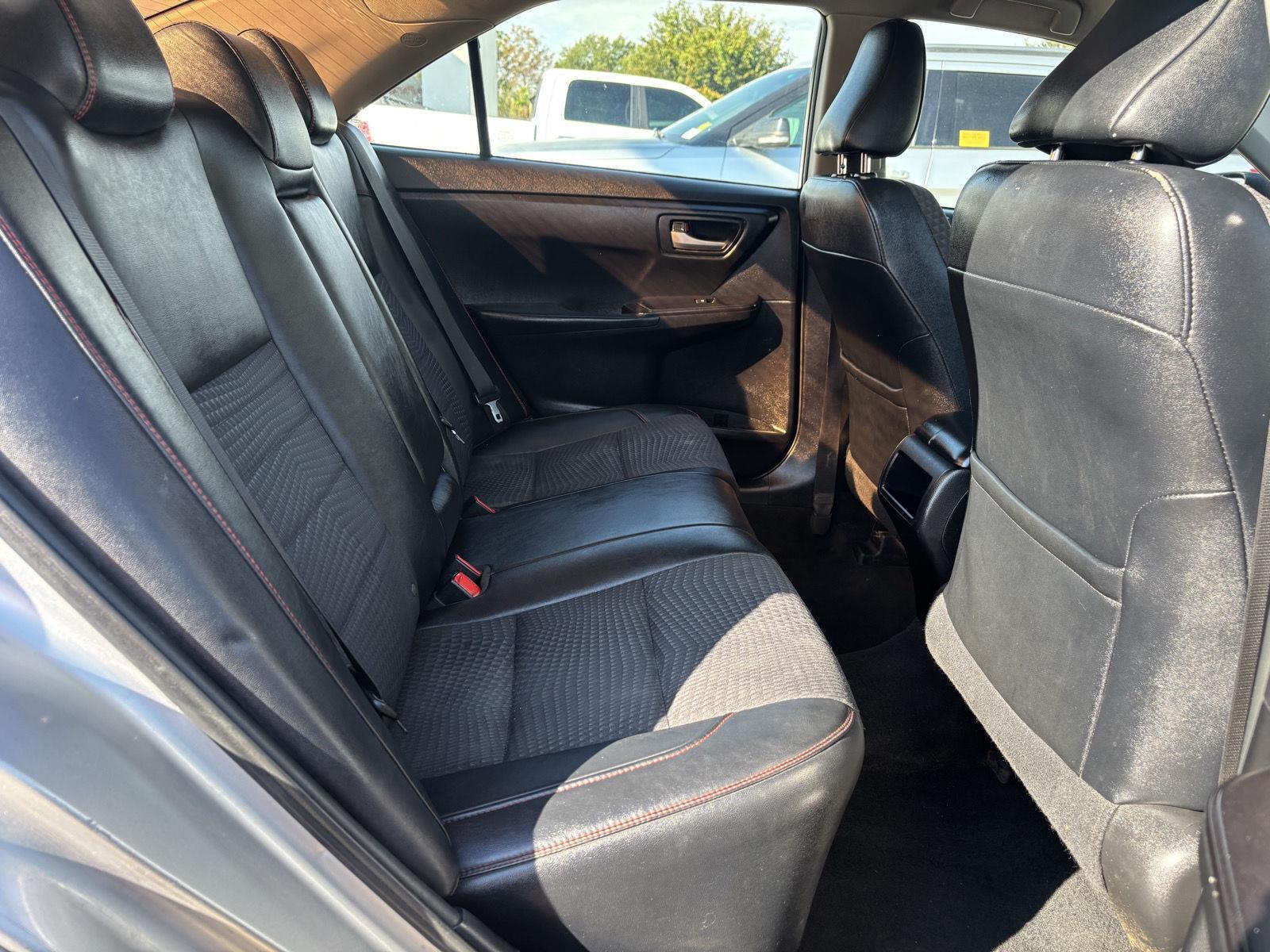 Vehicle photo 31