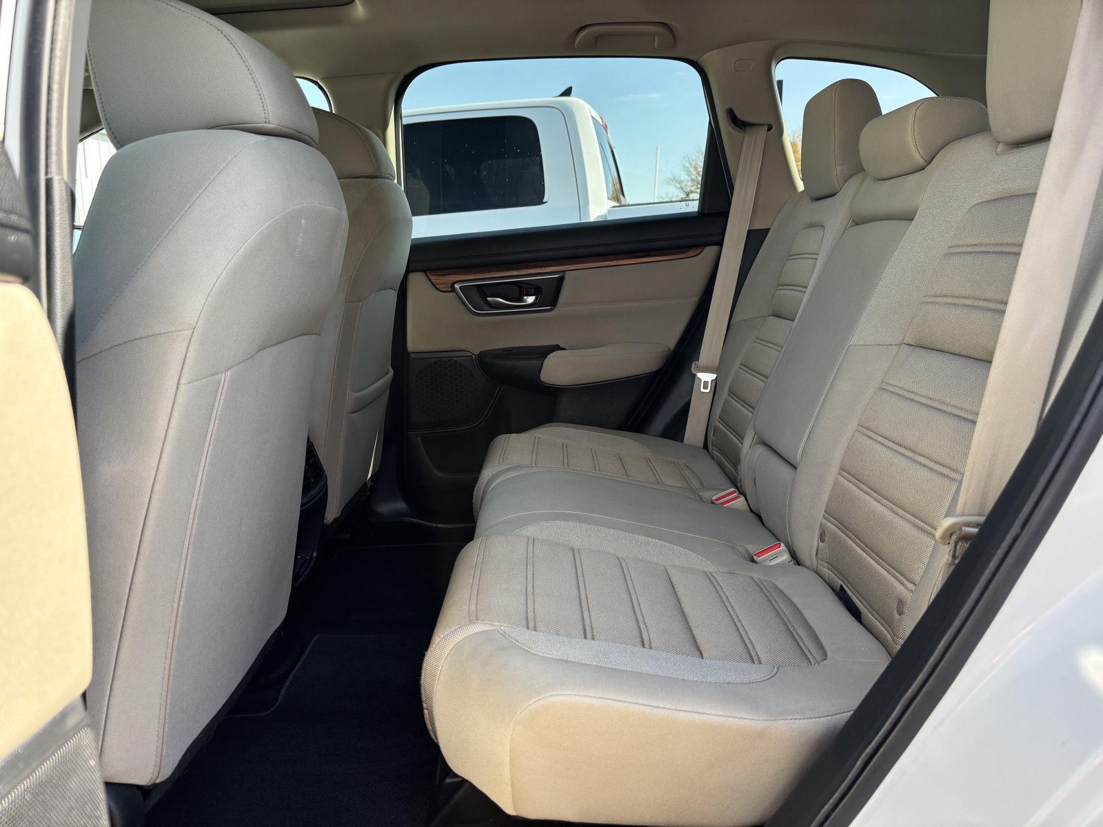 Vehicle photo 33