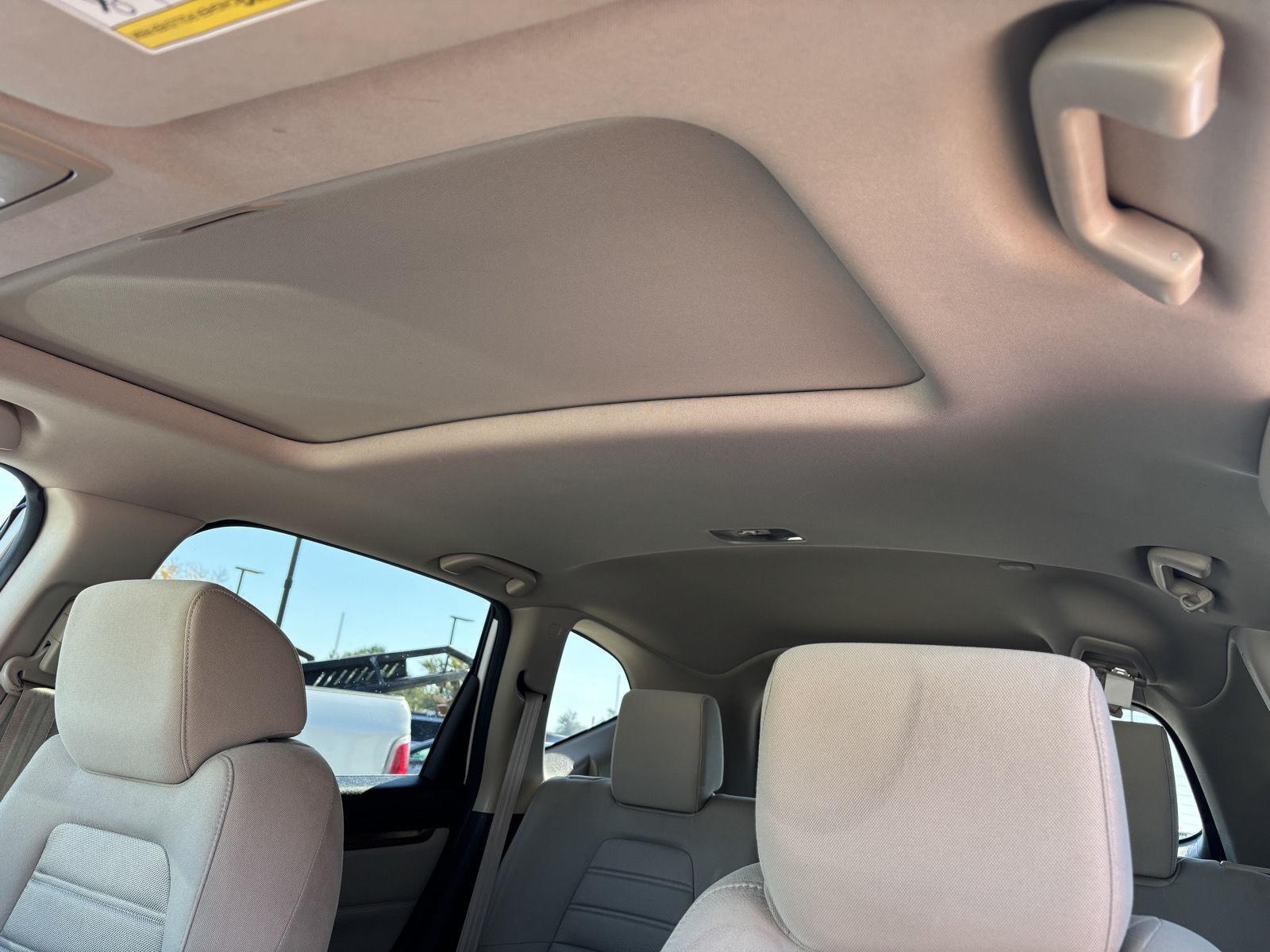 Vehicle photo 35