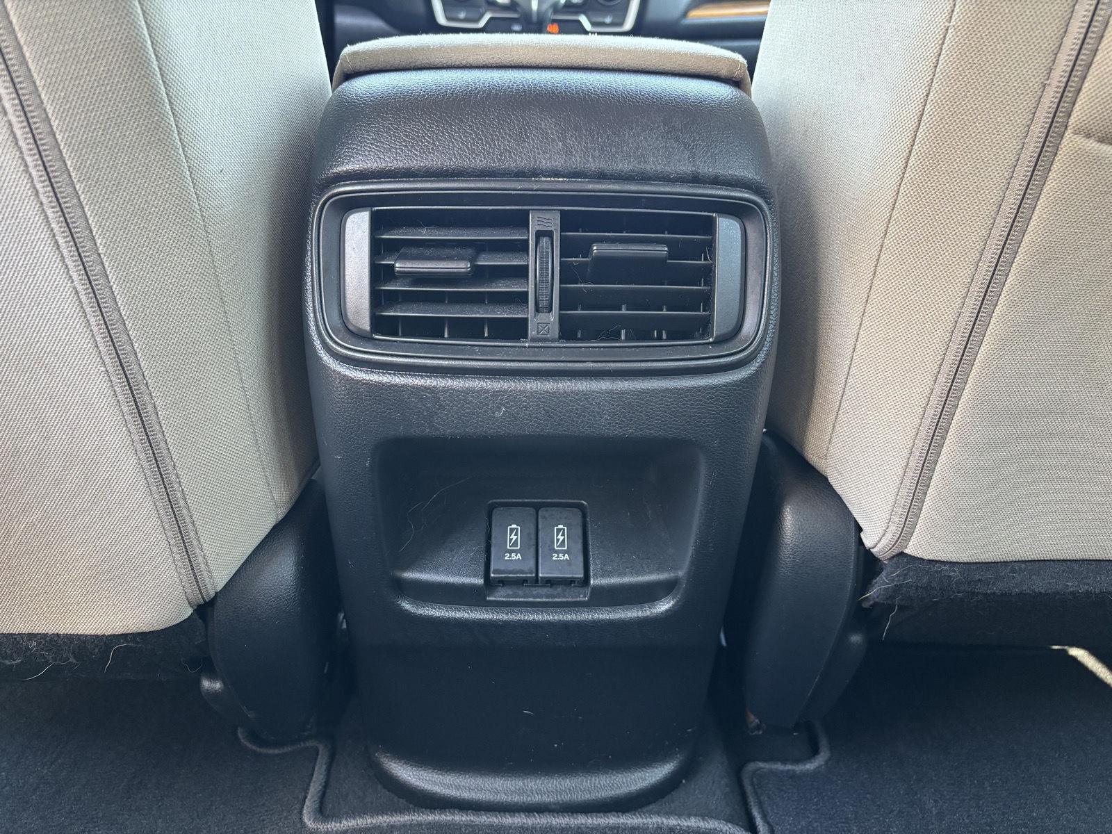 Vehicle photo 38