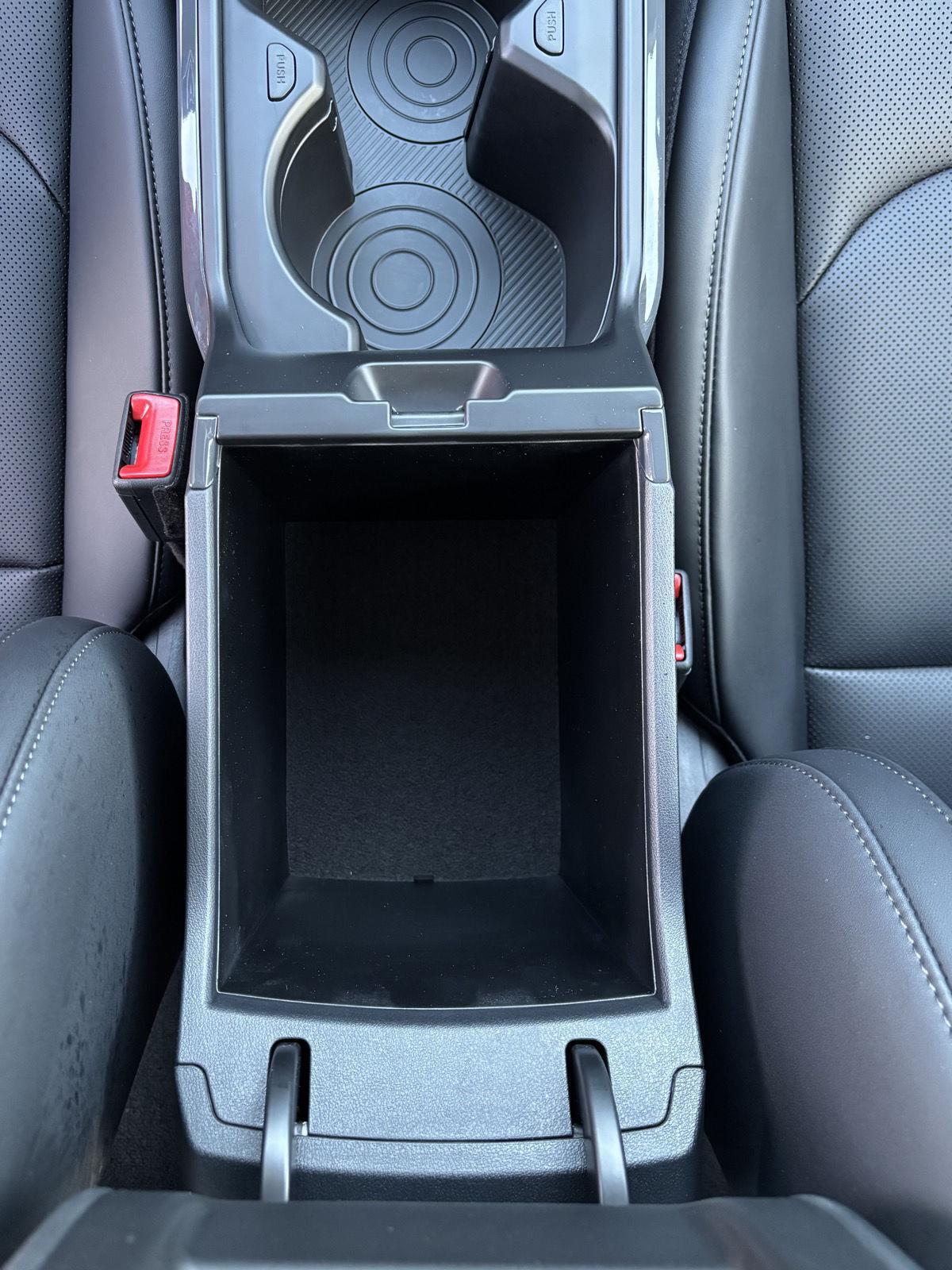 Vehicle photo 40