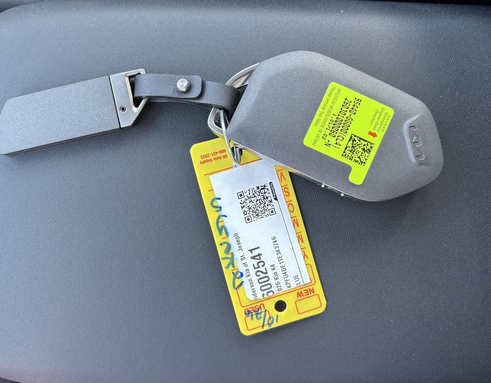 Vehicle photo 46
