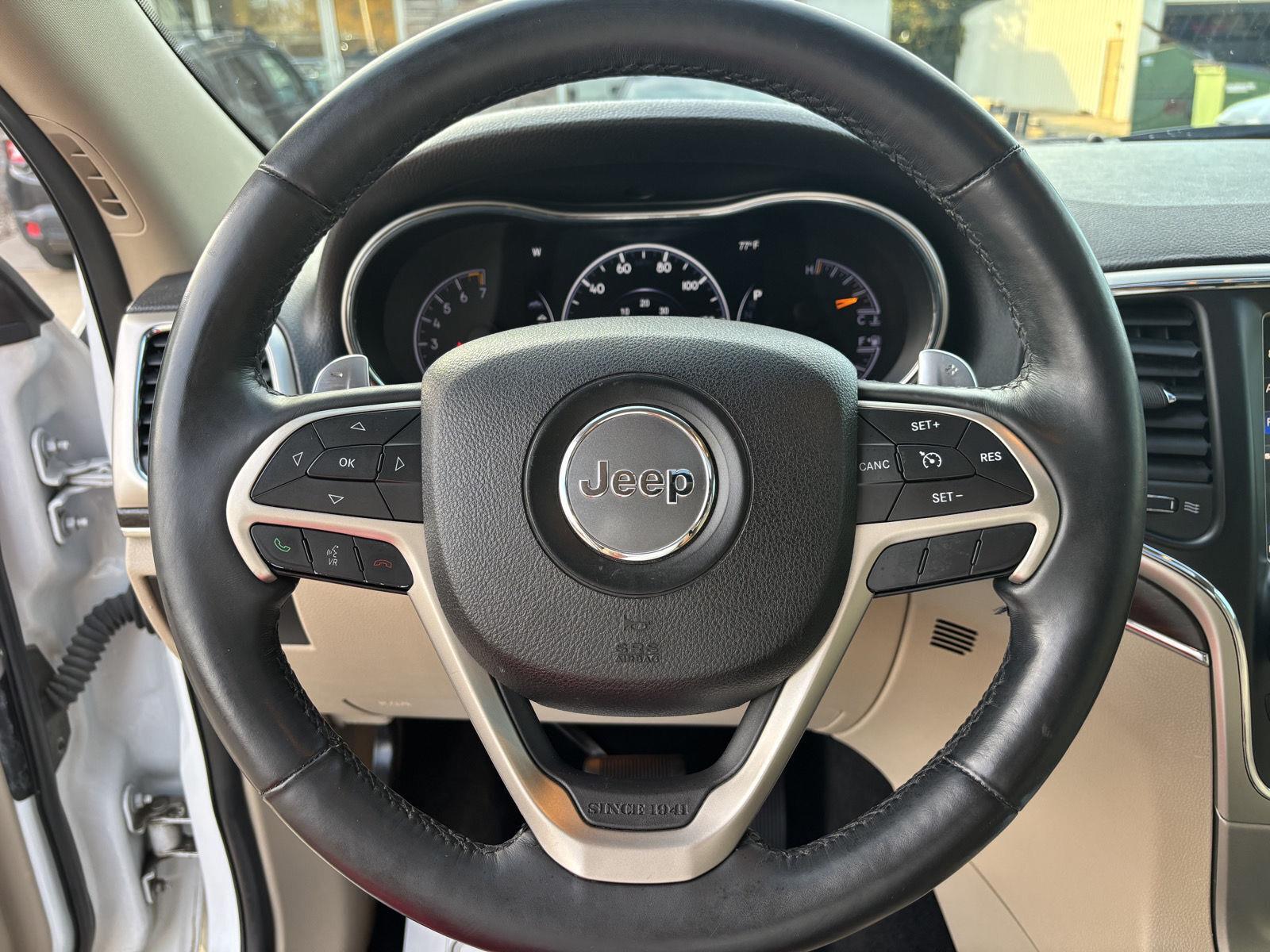 Vehicle photo 11