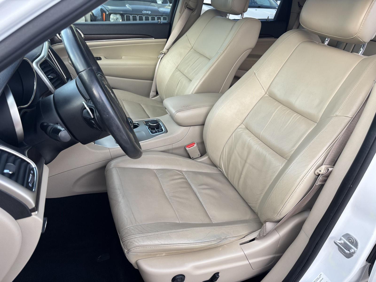 Vehicle photo 19