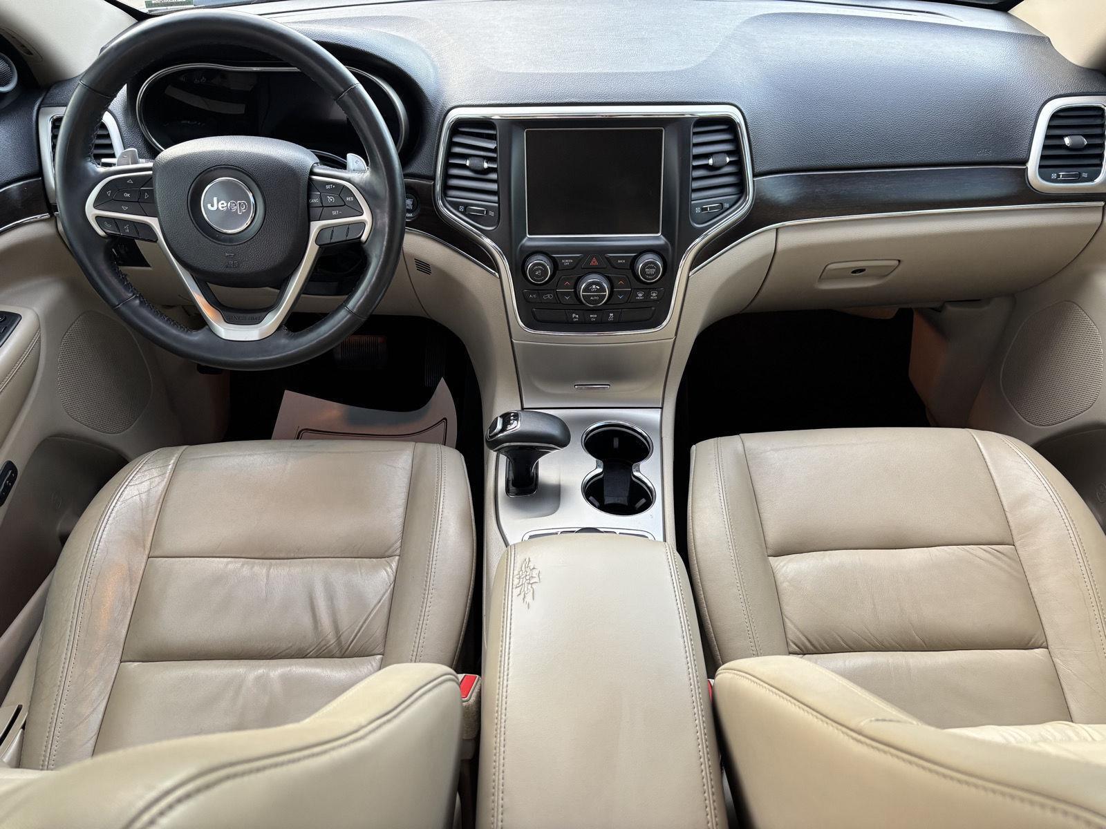 Vehicle photo 21