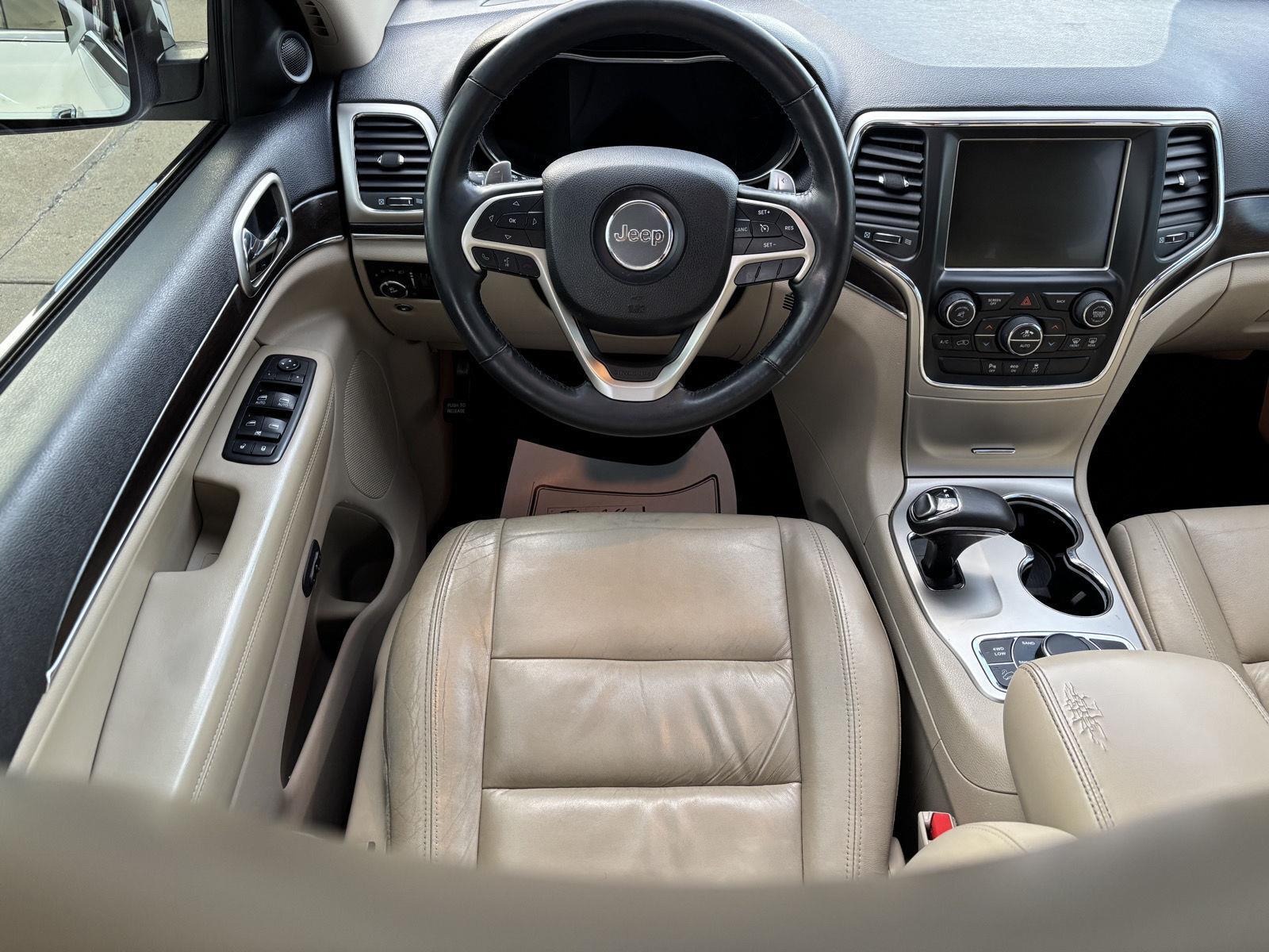 Vehicle photo 22