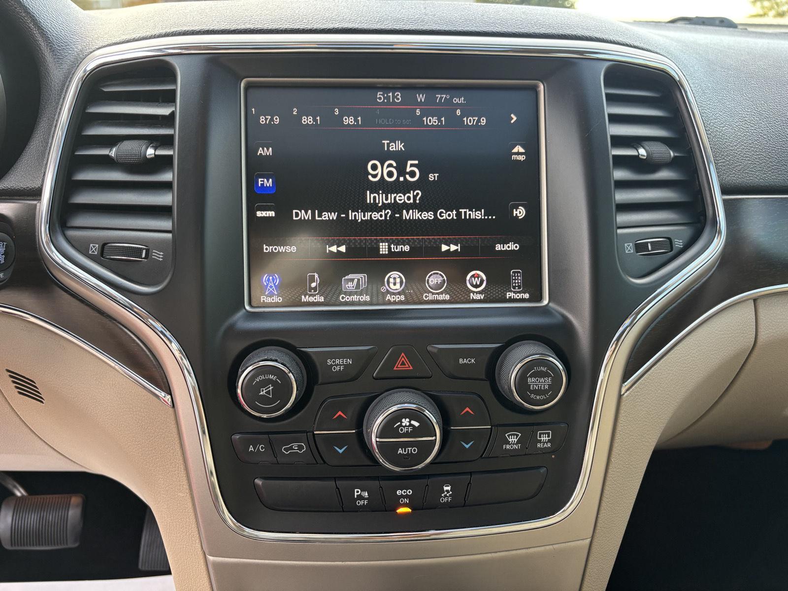 Vehicle photo 23