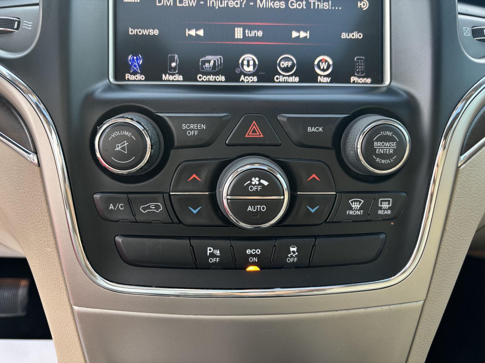 Vehicle photo 24