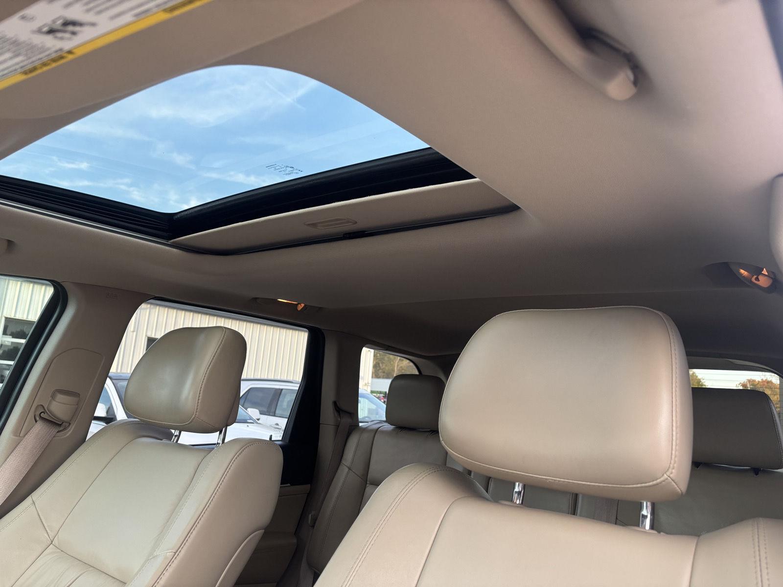Vehicle photo 37