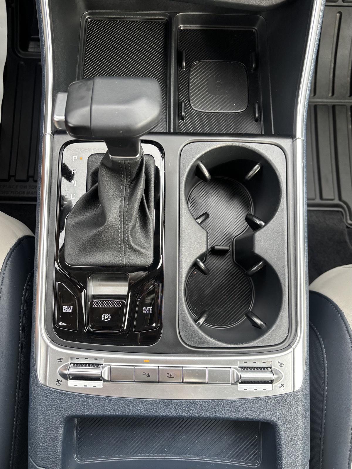 Vehicle photo 37