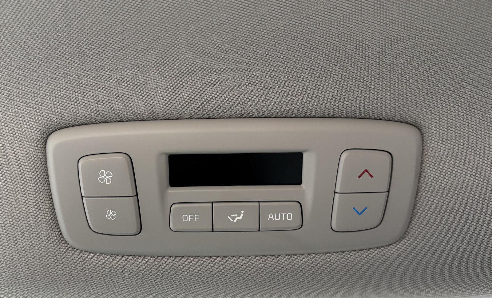 Vehicle photo 41