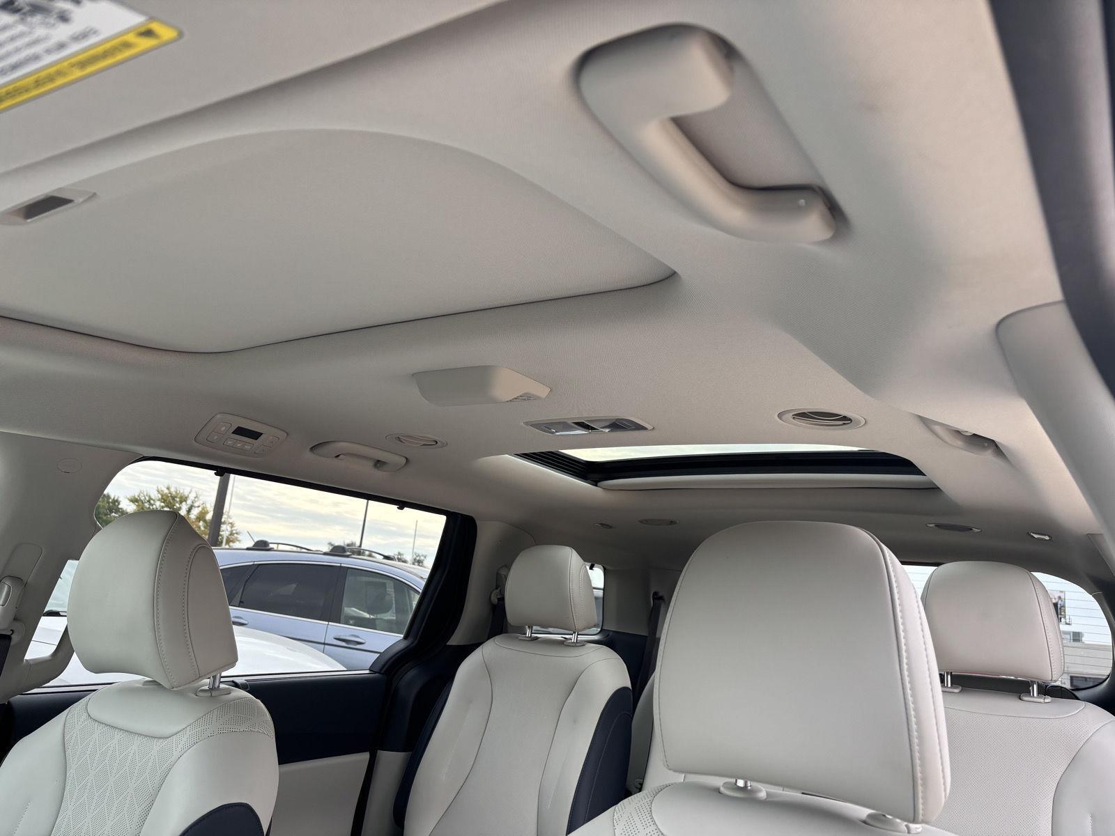 Vehicle photo 47