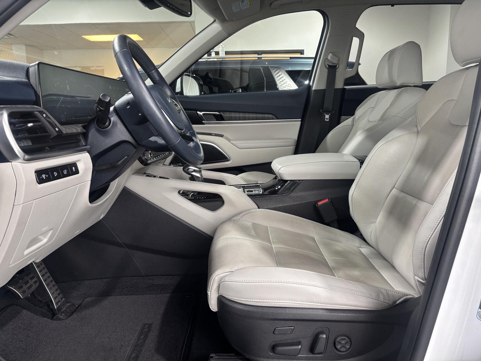 Vehicle photo 20