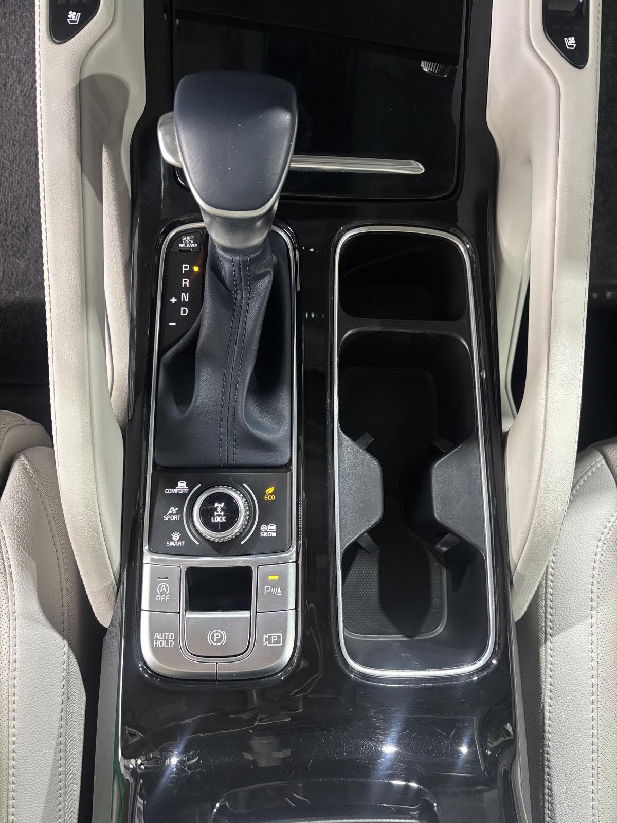 Vehicle photo 38