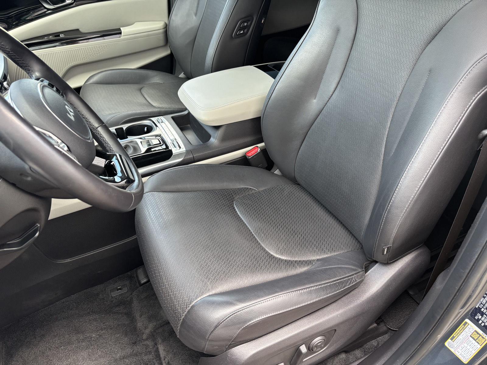 Vehicle photo 20