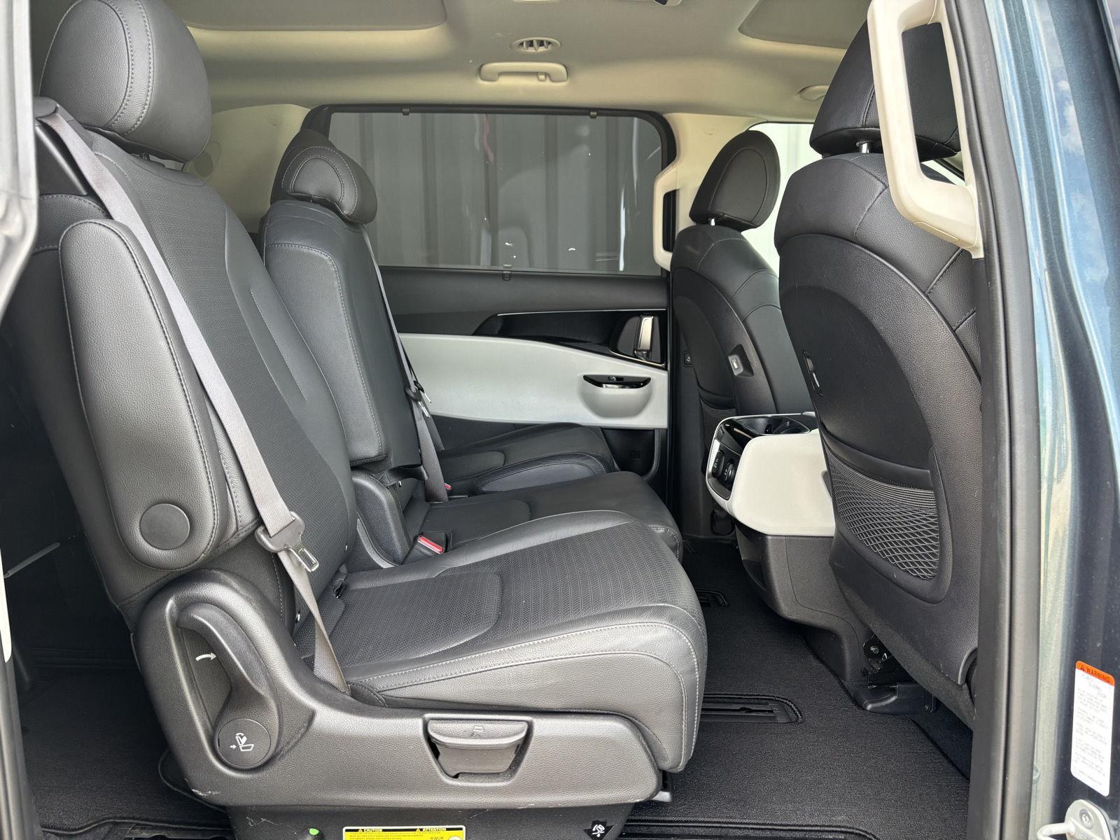 Vehicle photo 35