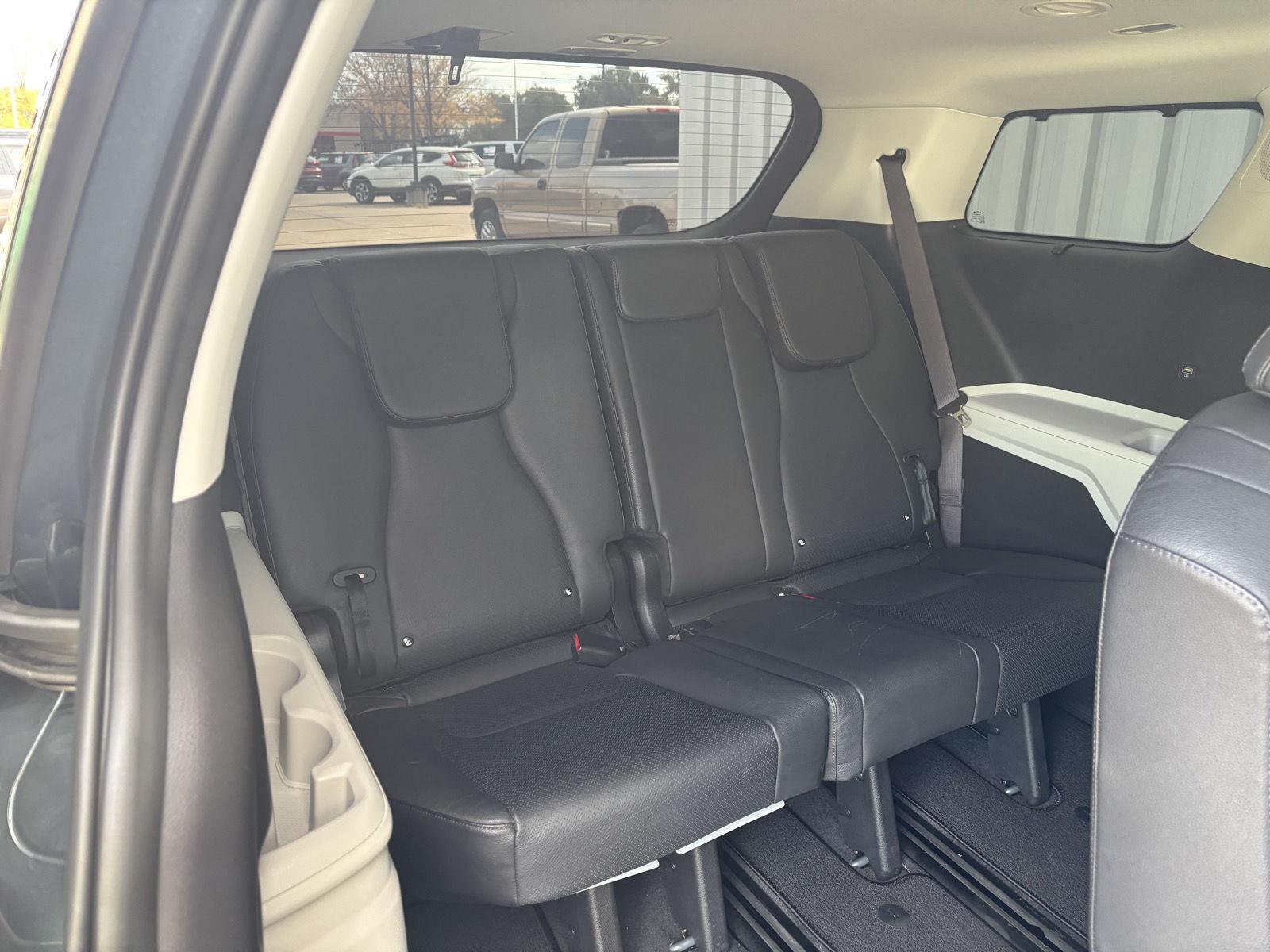 Vehicle photo 36