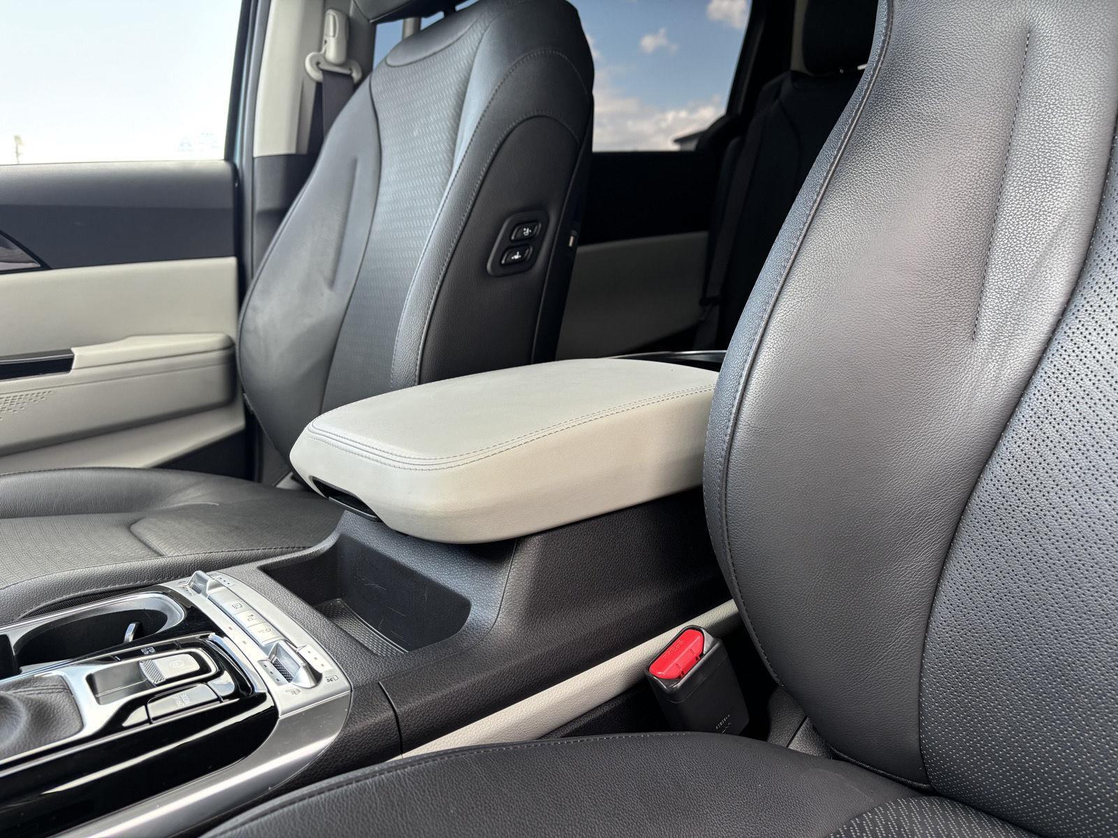 Vehicle photo 42