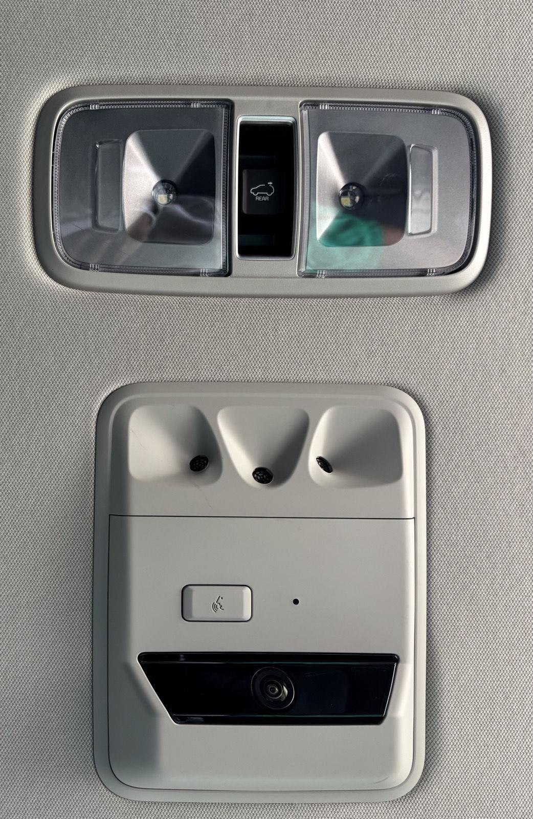 Vehicle photo 45
