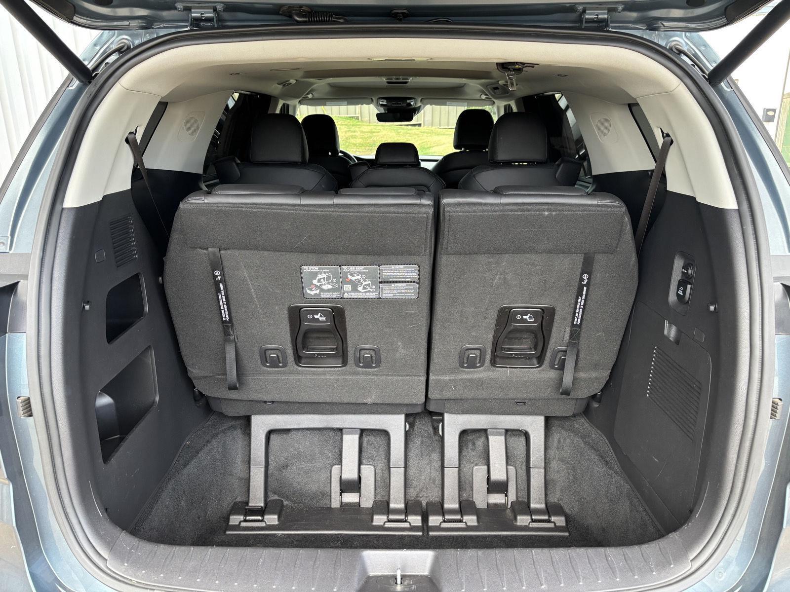 Vehicle photo 46