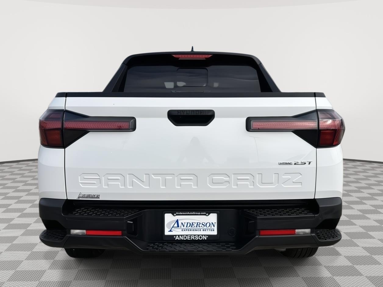 Vehicle photo 5