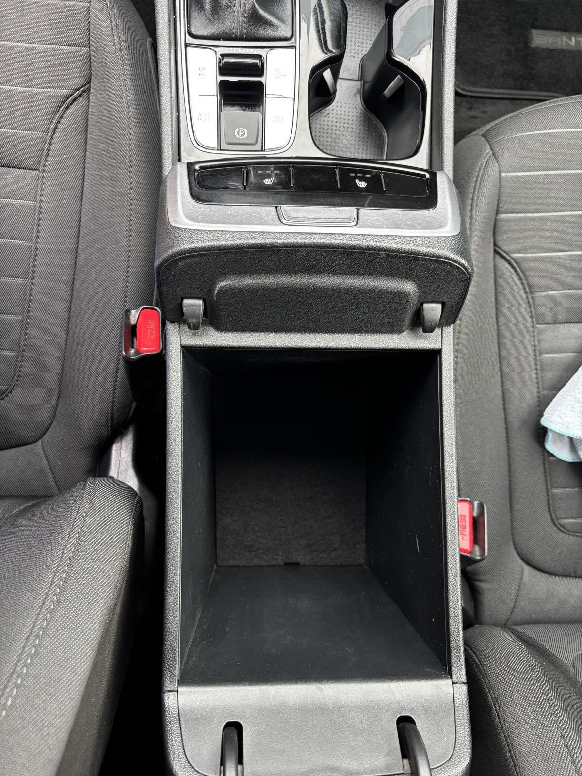 Vehicle photo 37
