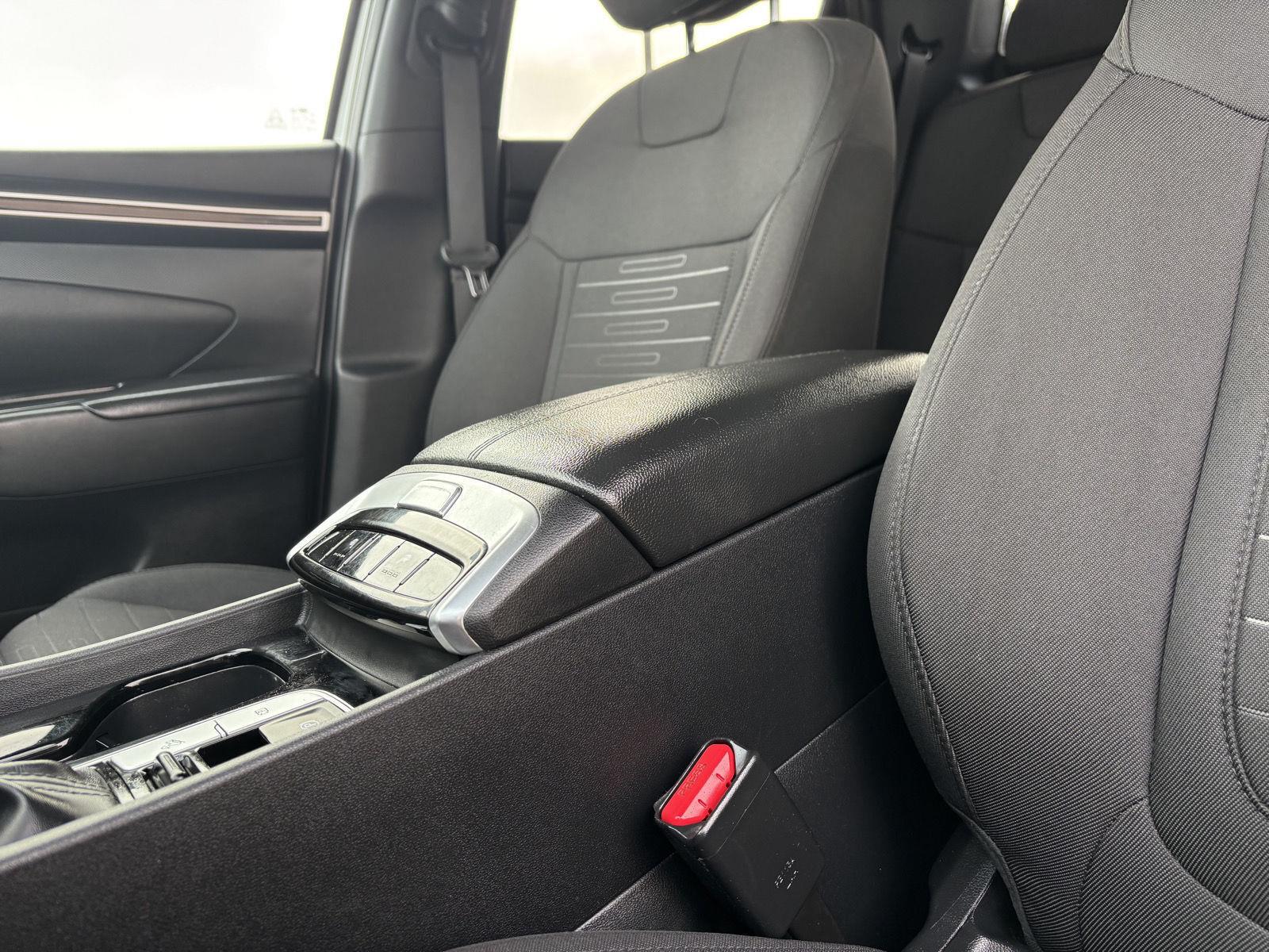 Vehicle photo 38