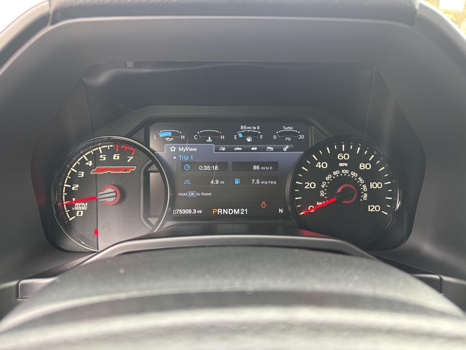 Vehicle photo 3