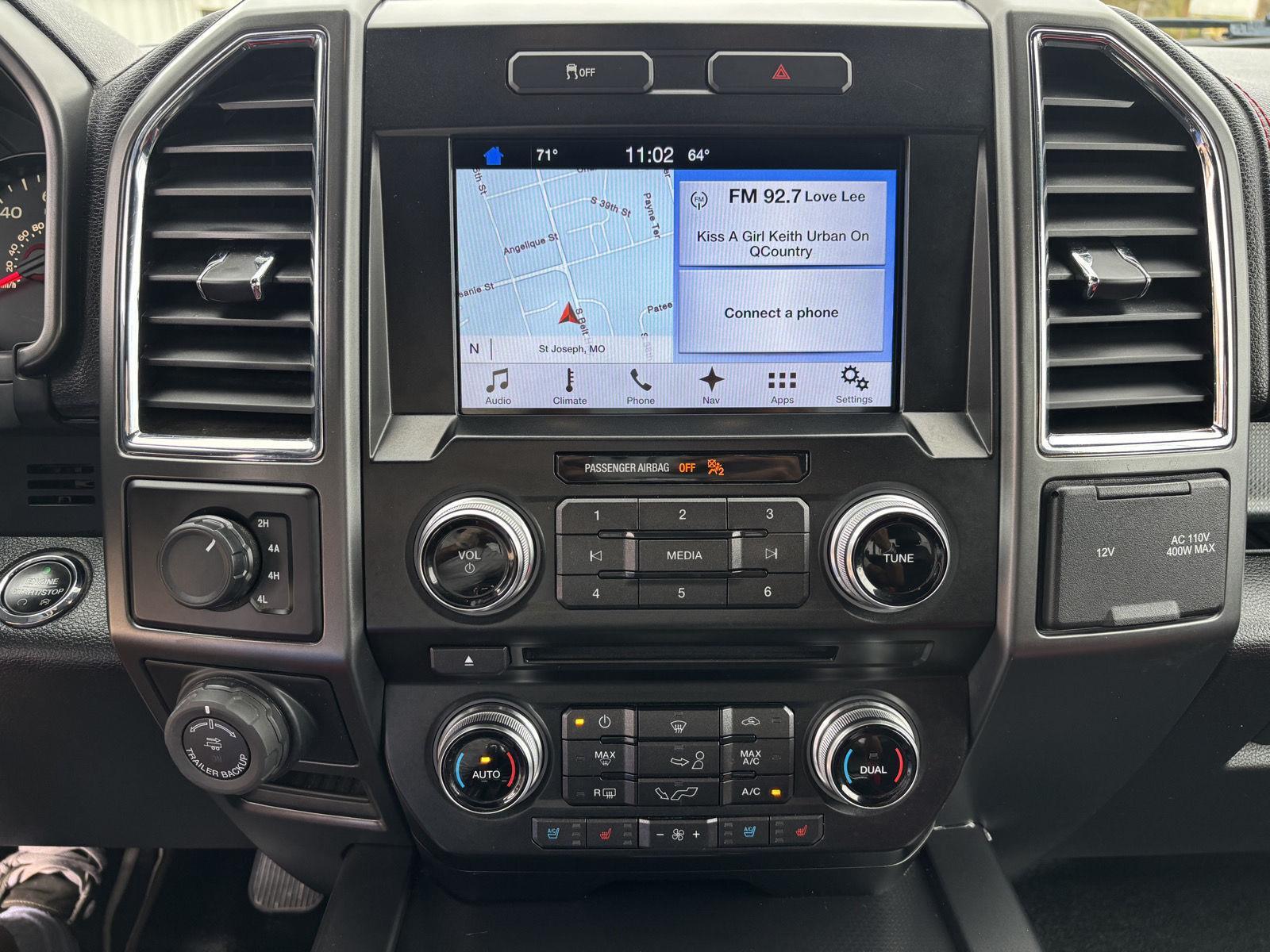 Vehicle photo 24