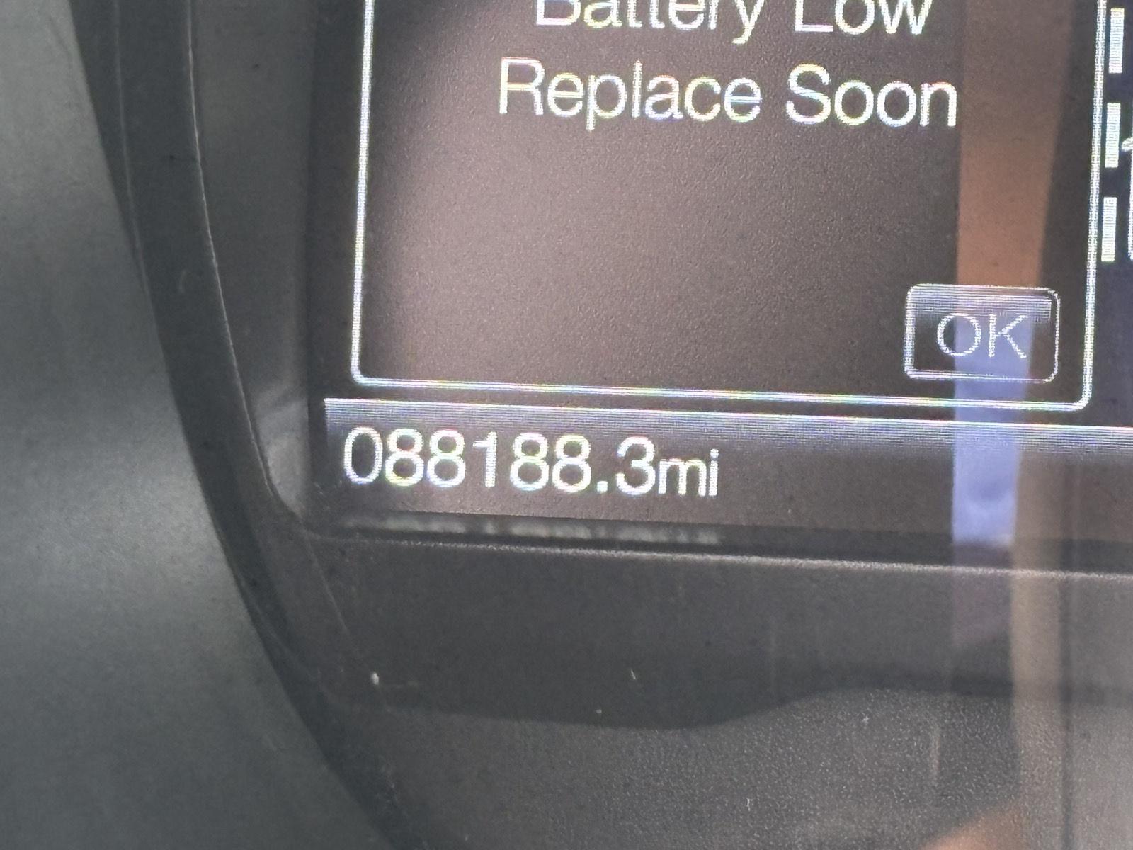 Vehicle photo 4