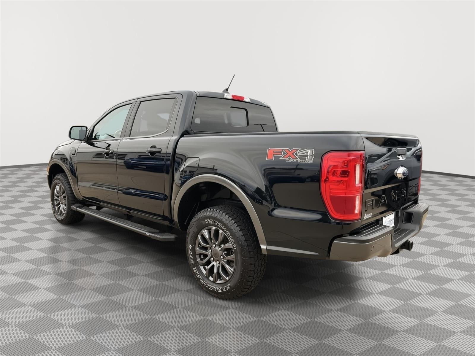 Vehicle photo 10
