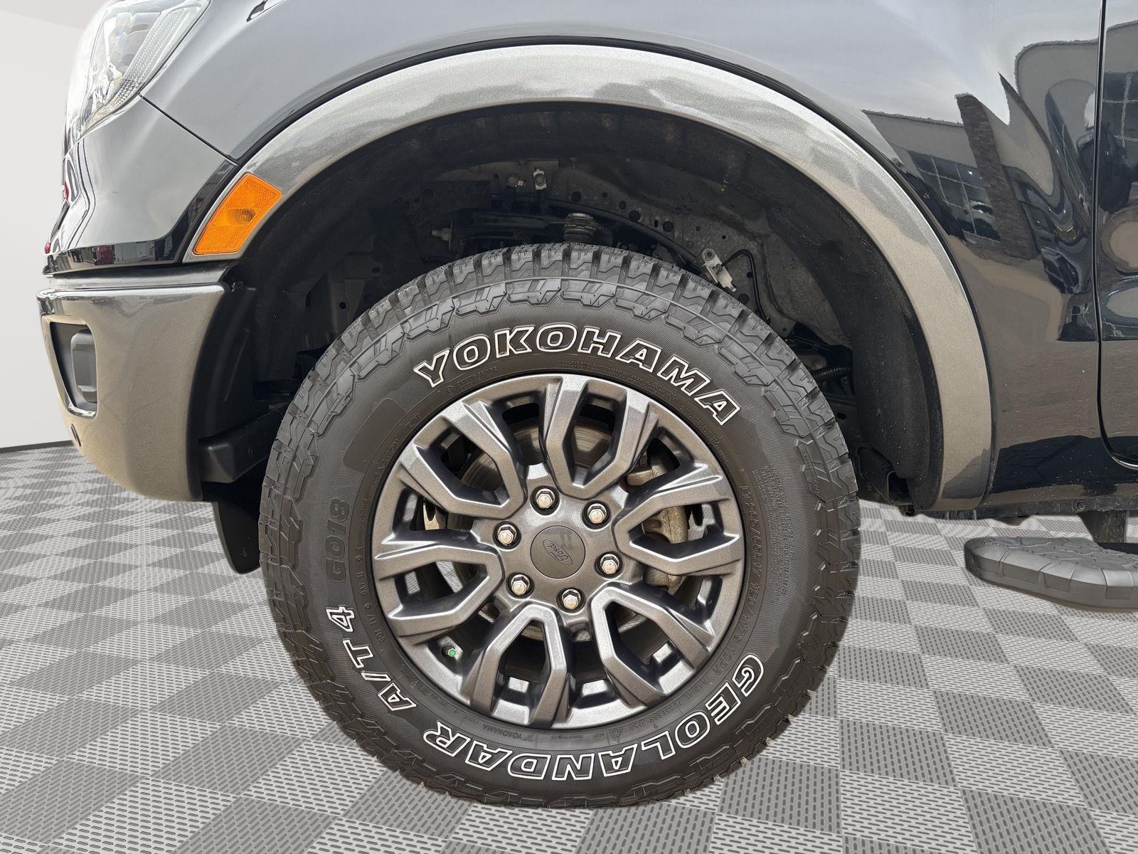 Vehicle photo 11