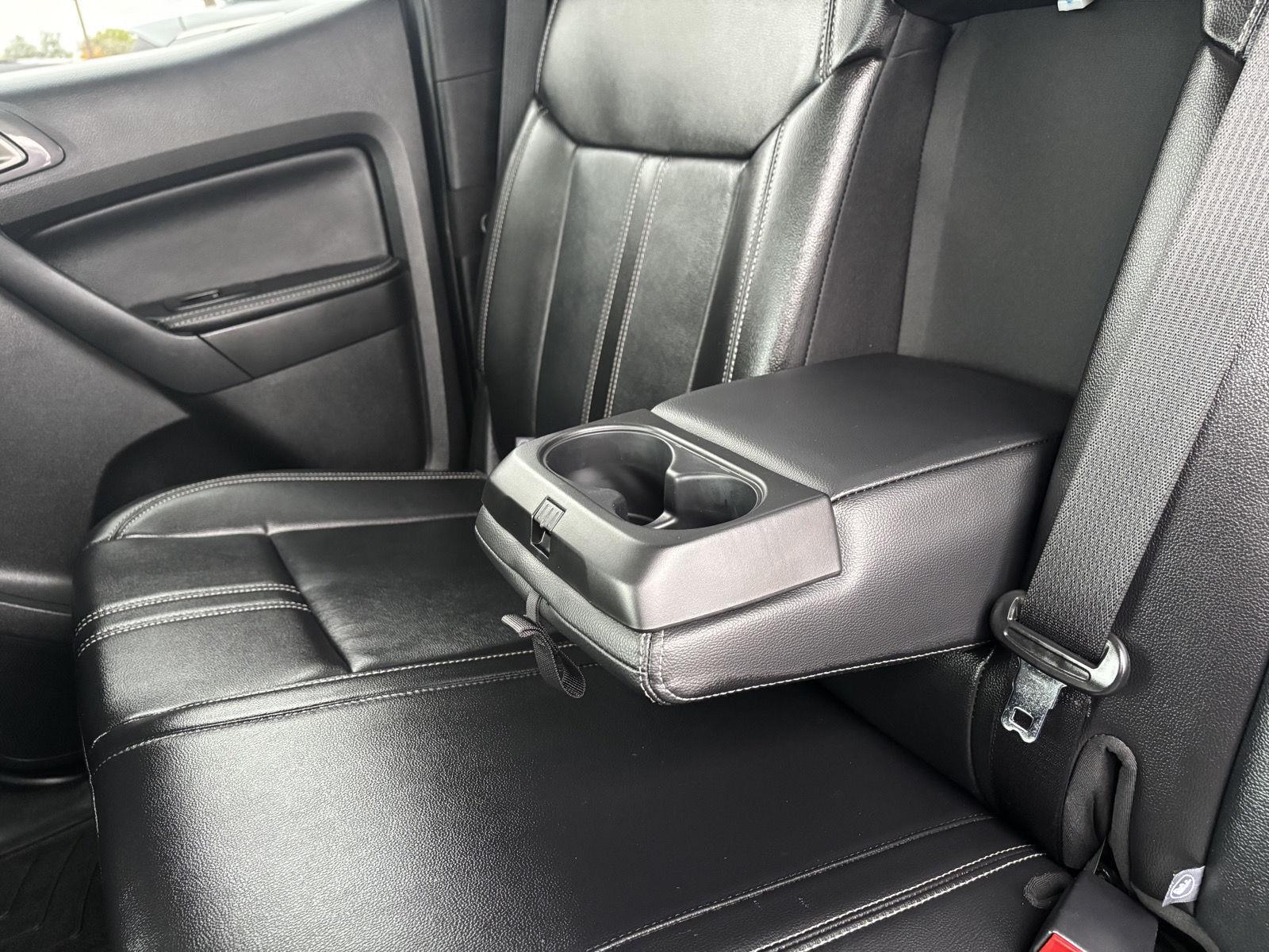 Vehicle photo 40