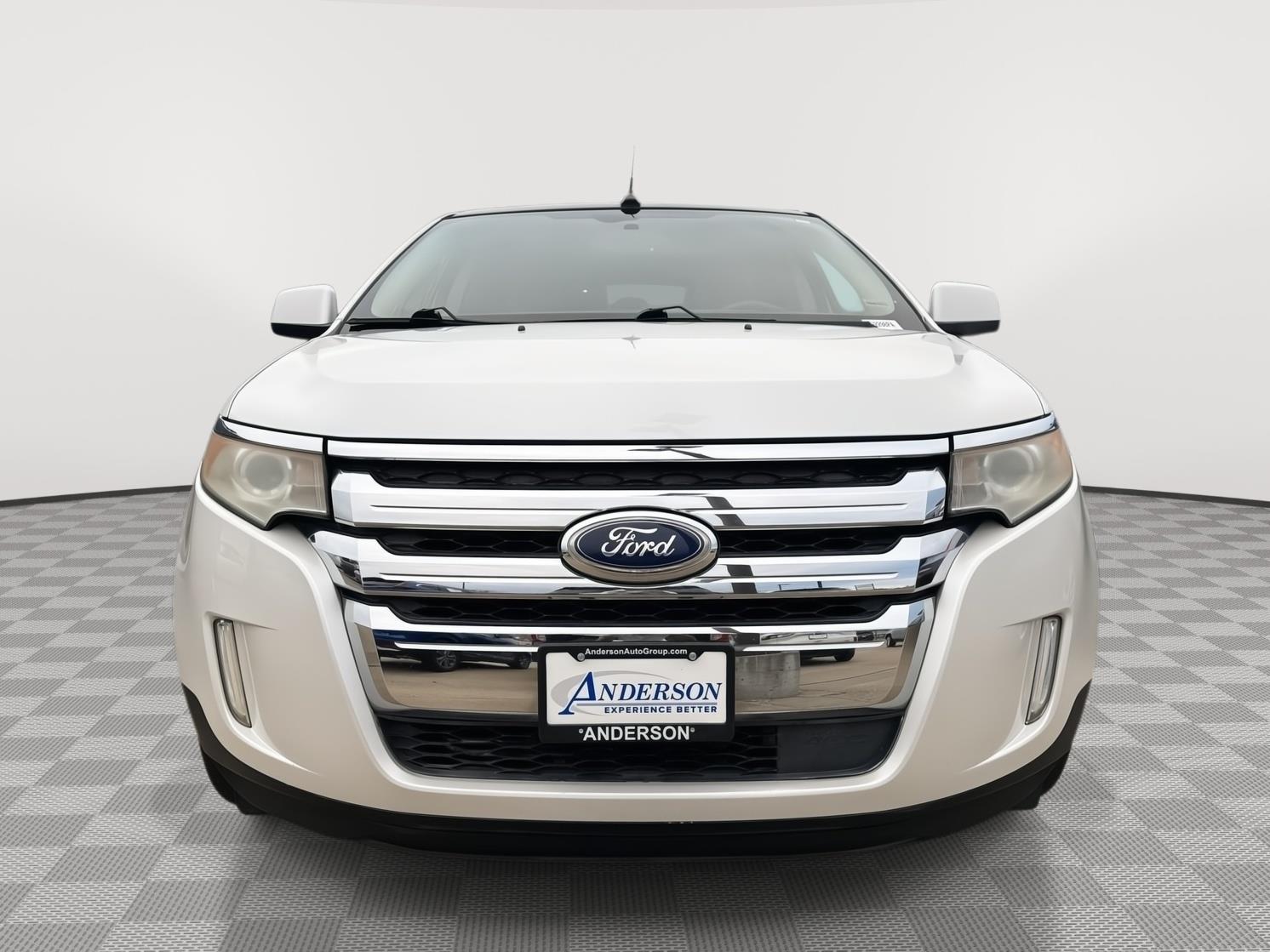 Vehicle photo 5
