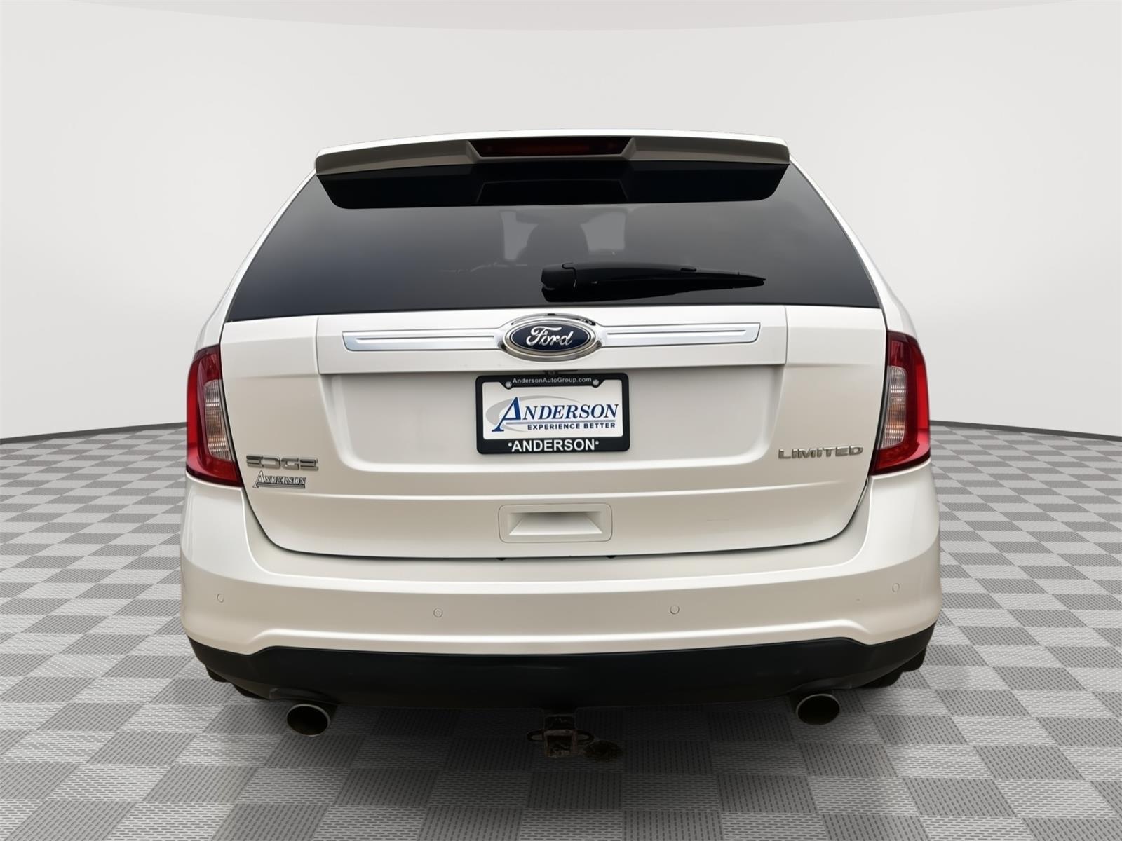 Vehicle photo 9