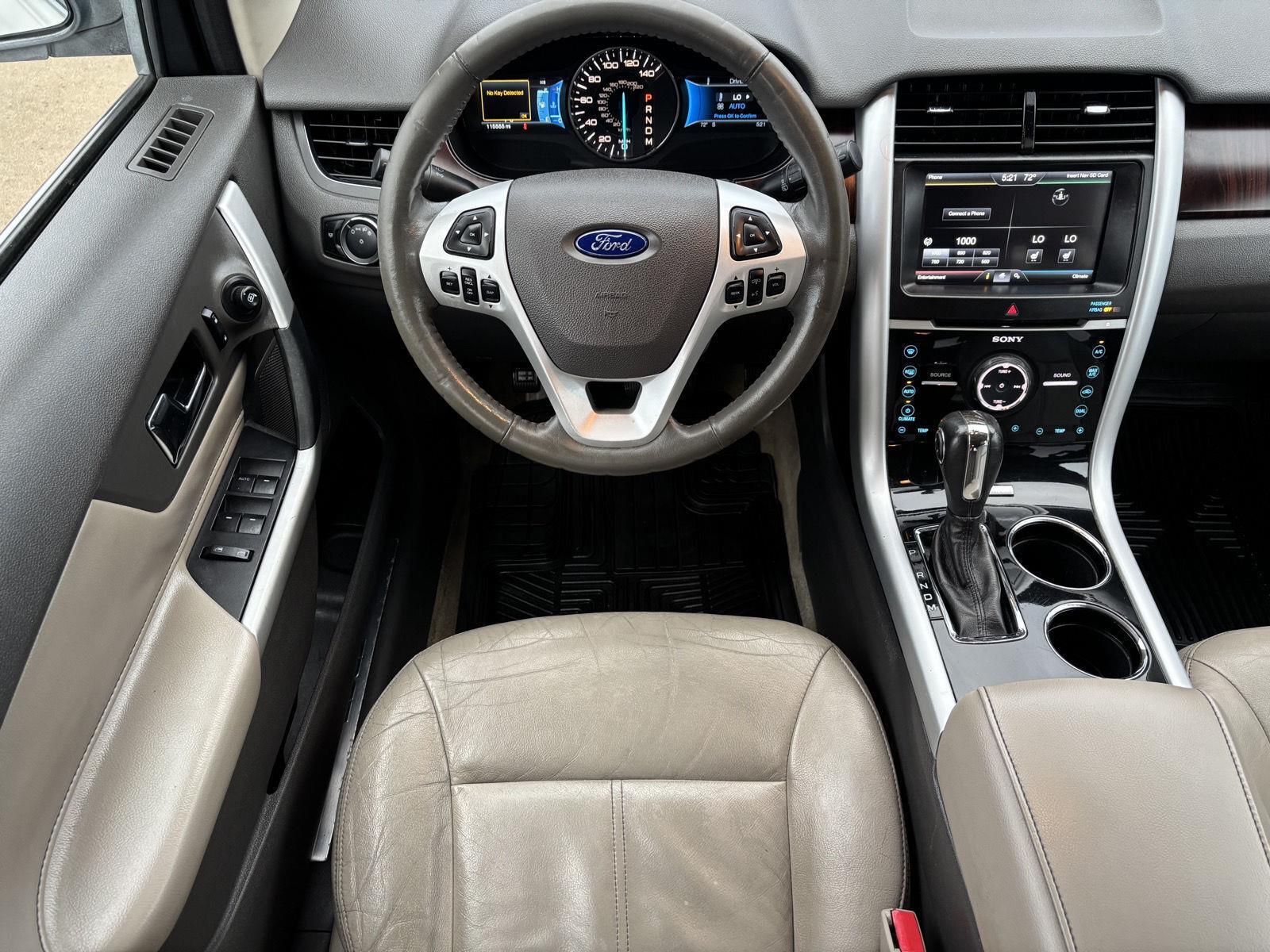 Vehicle photo 24