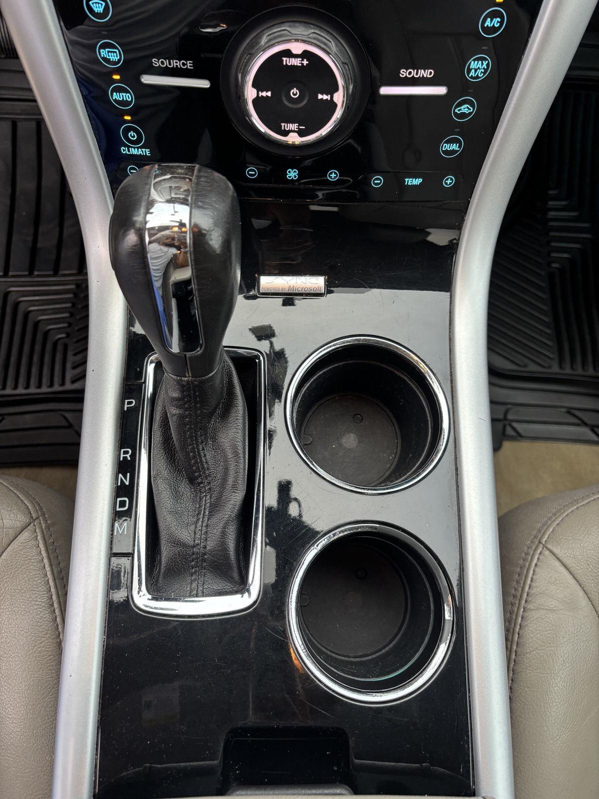 Vehicle photo 35