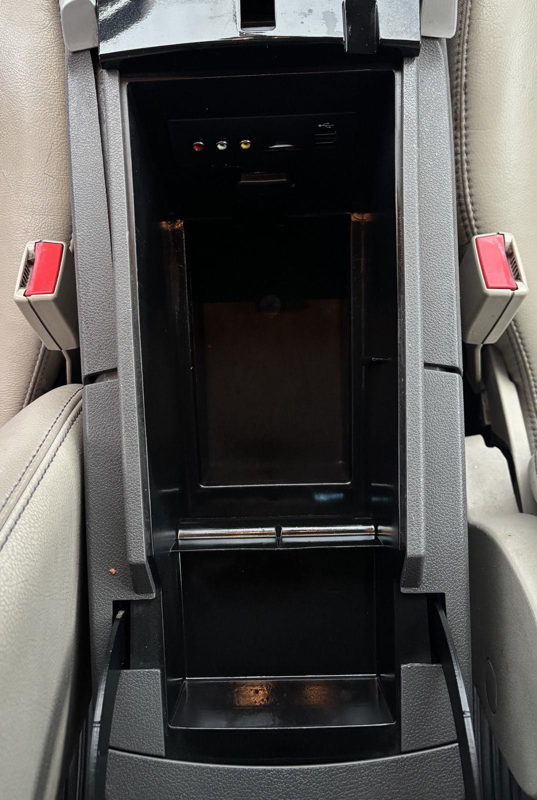 Vehicle photo 39