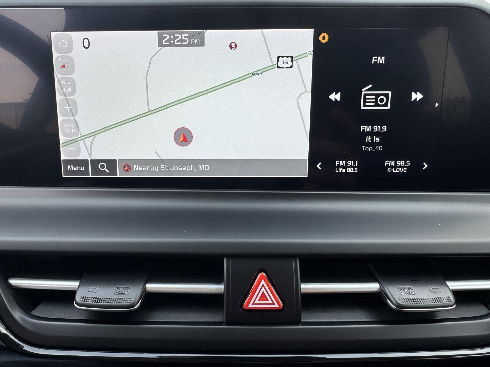 Vehicle photo 33