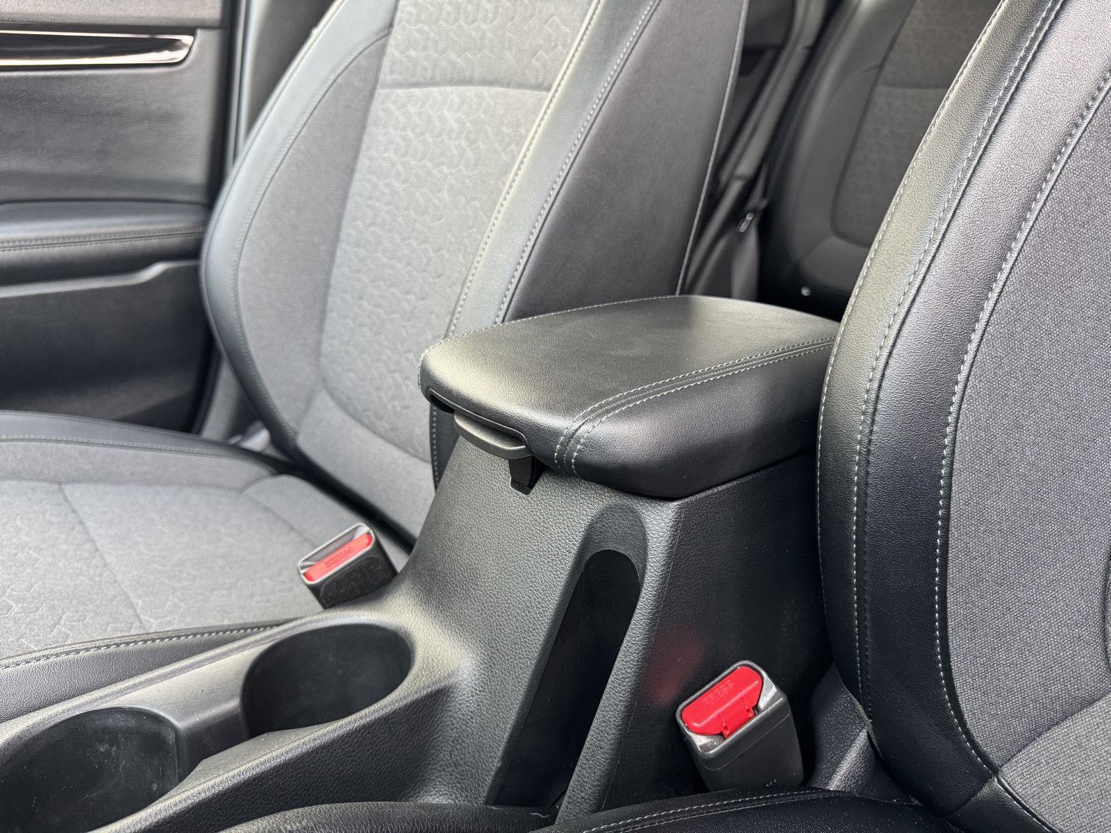 Vehicle photo 38