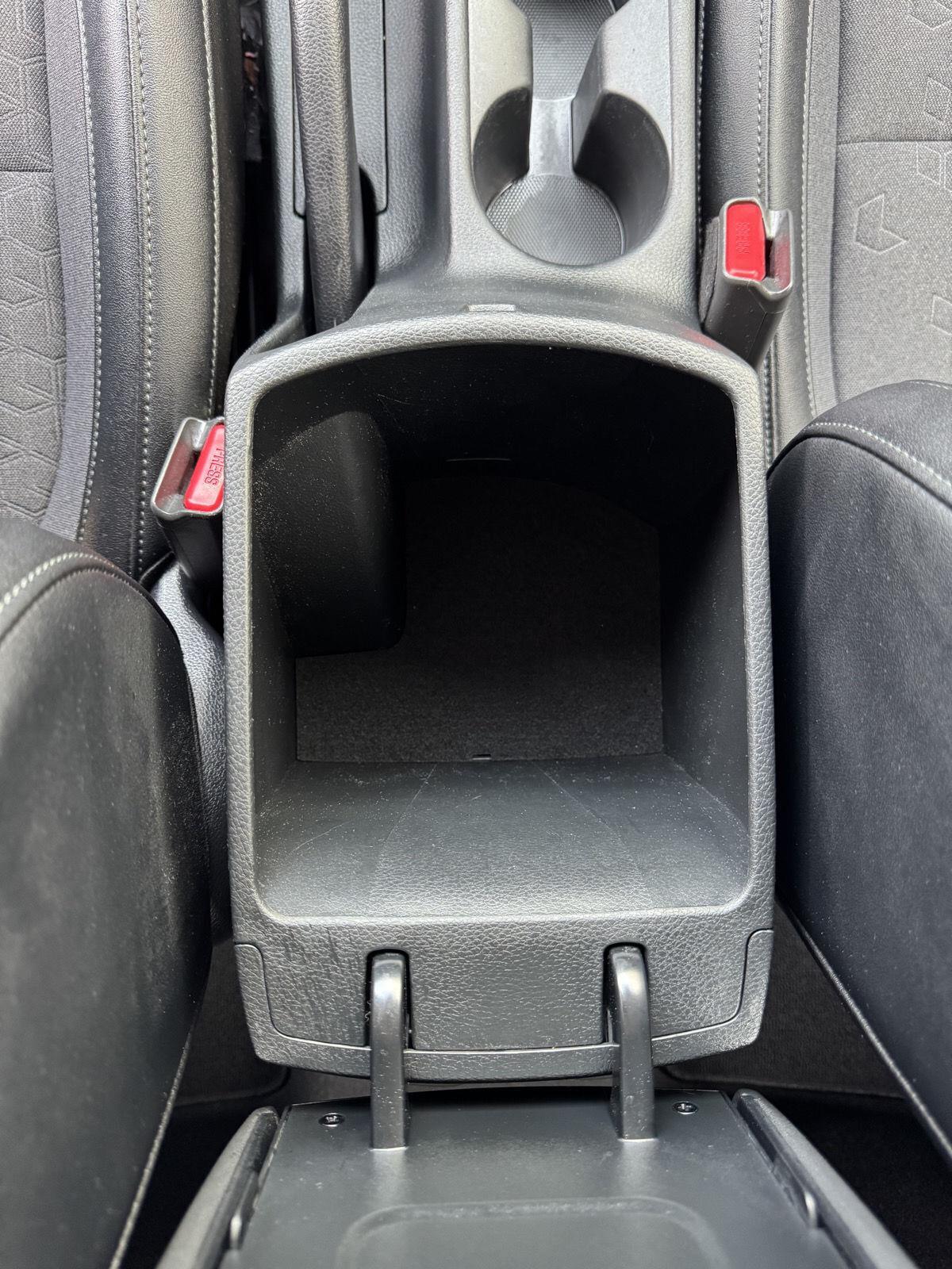 Vehicle photo 39