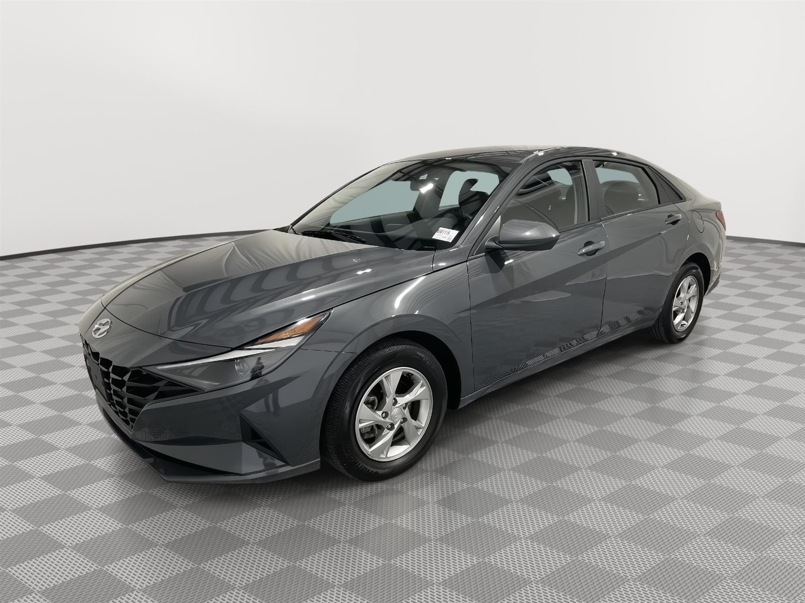 Used 2023 Hyundai Elantra SE Sedan for sale in St Joseph MO