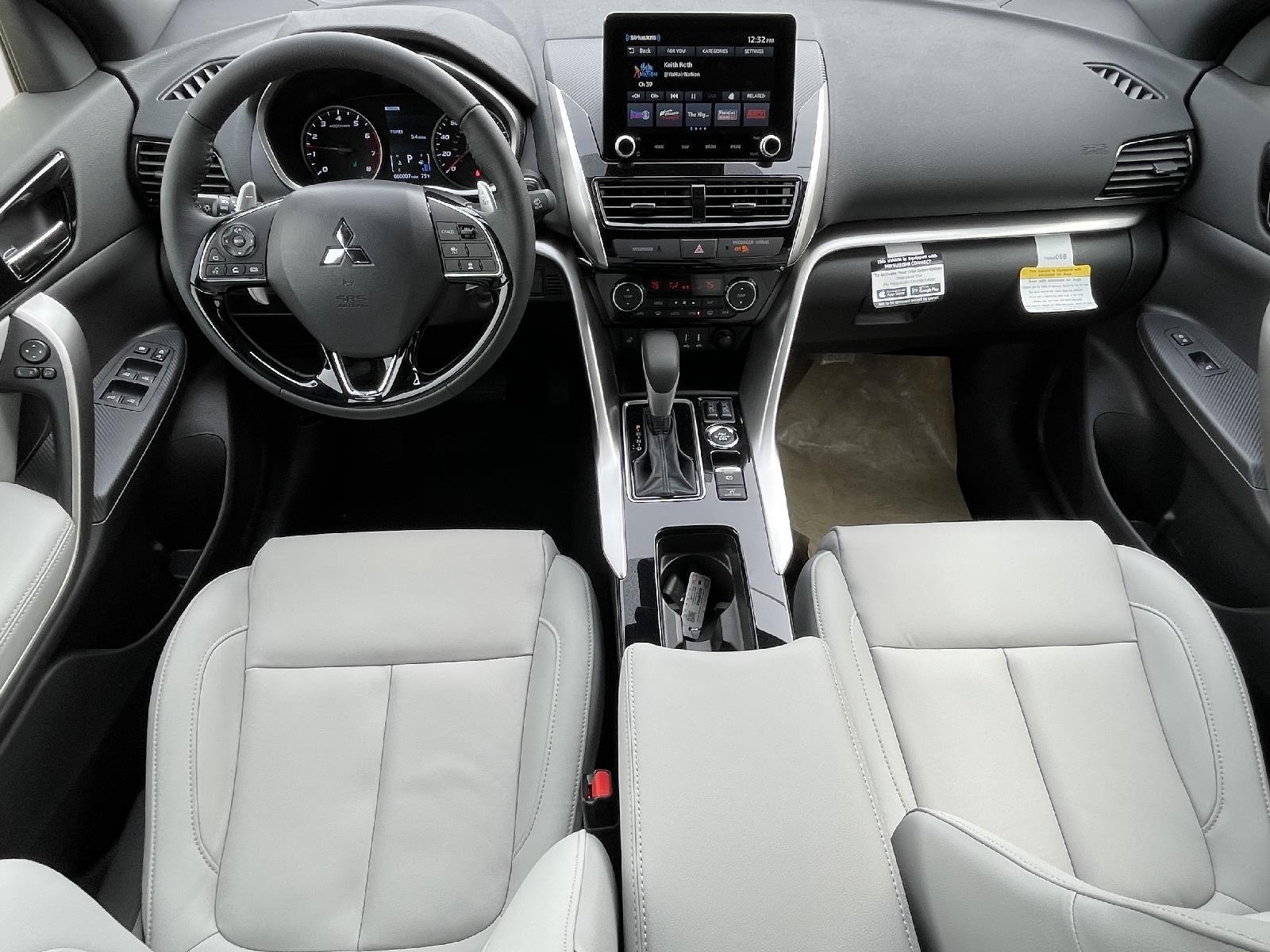 2024 Mitsubishi Eclipse Cross SEL photo 8
