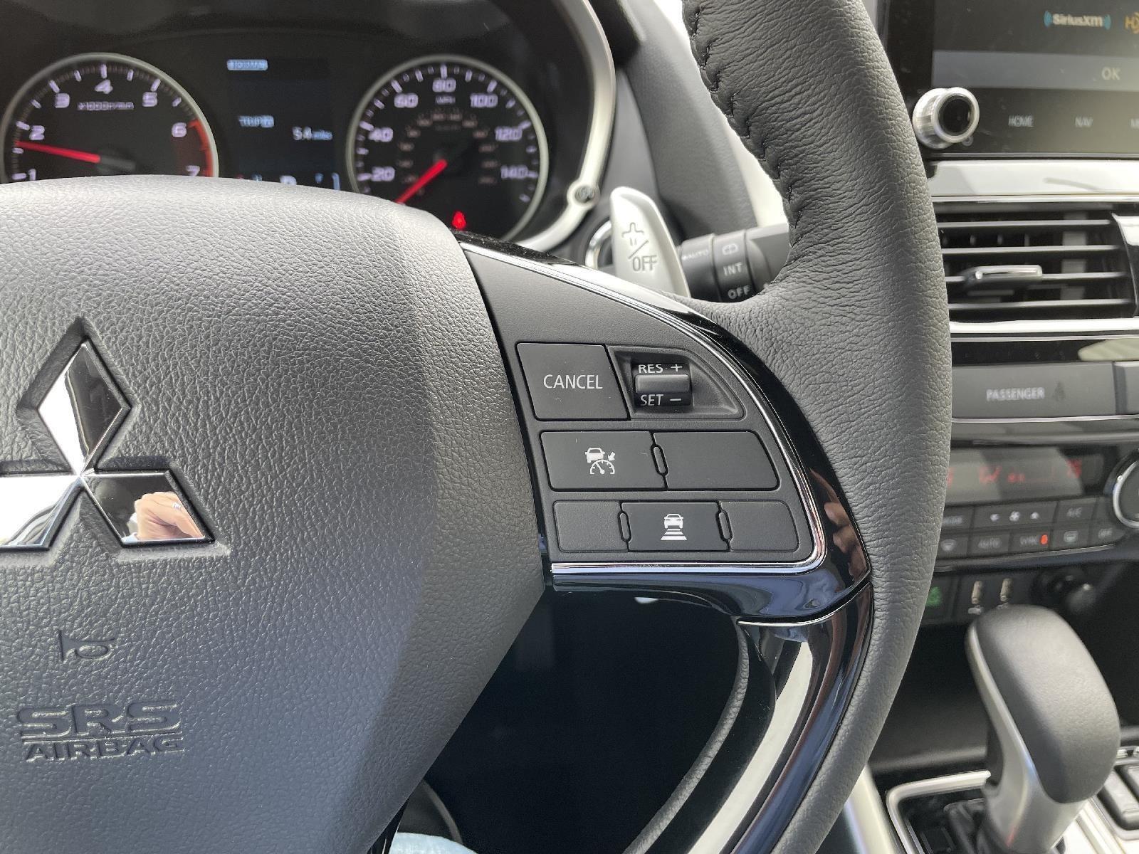 2024 Mitsubishi Eclipse Cross SEL photo 12