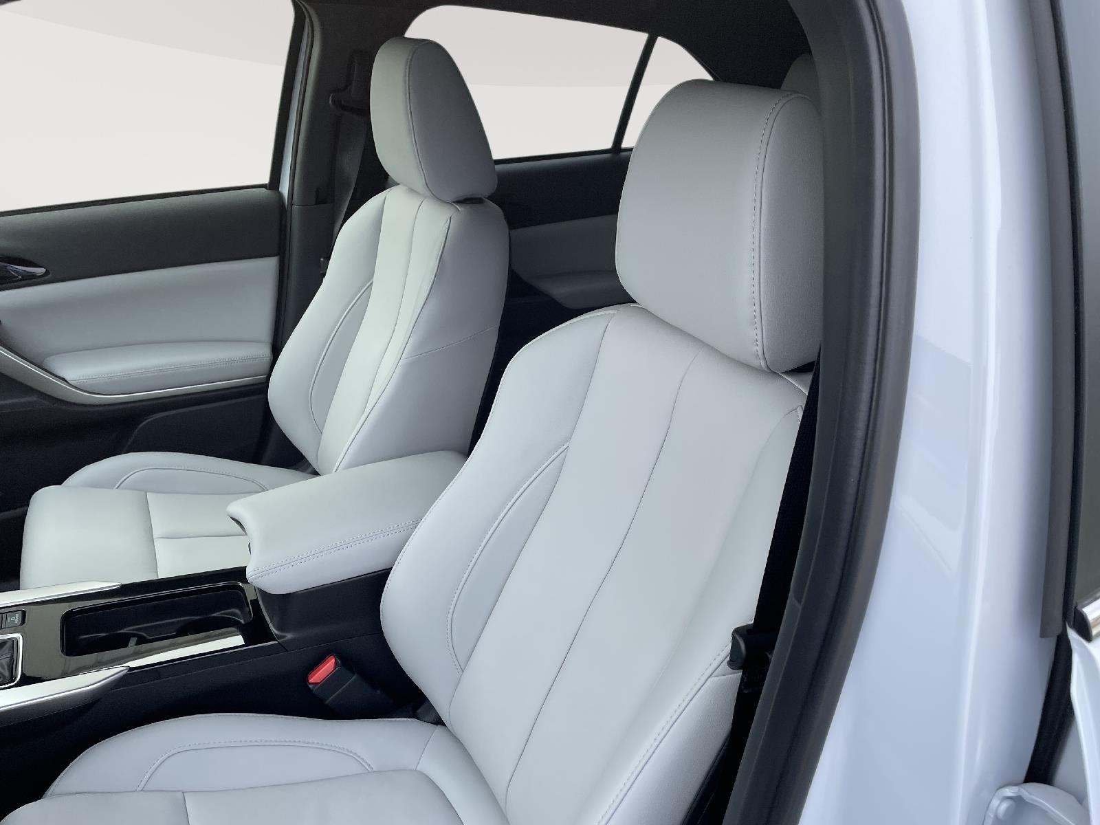 2024 Mitsubishi Eclipse Cross SEL photo 15